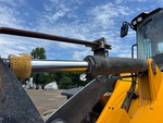 Hydraulics with Bucket Tilt Cylinders