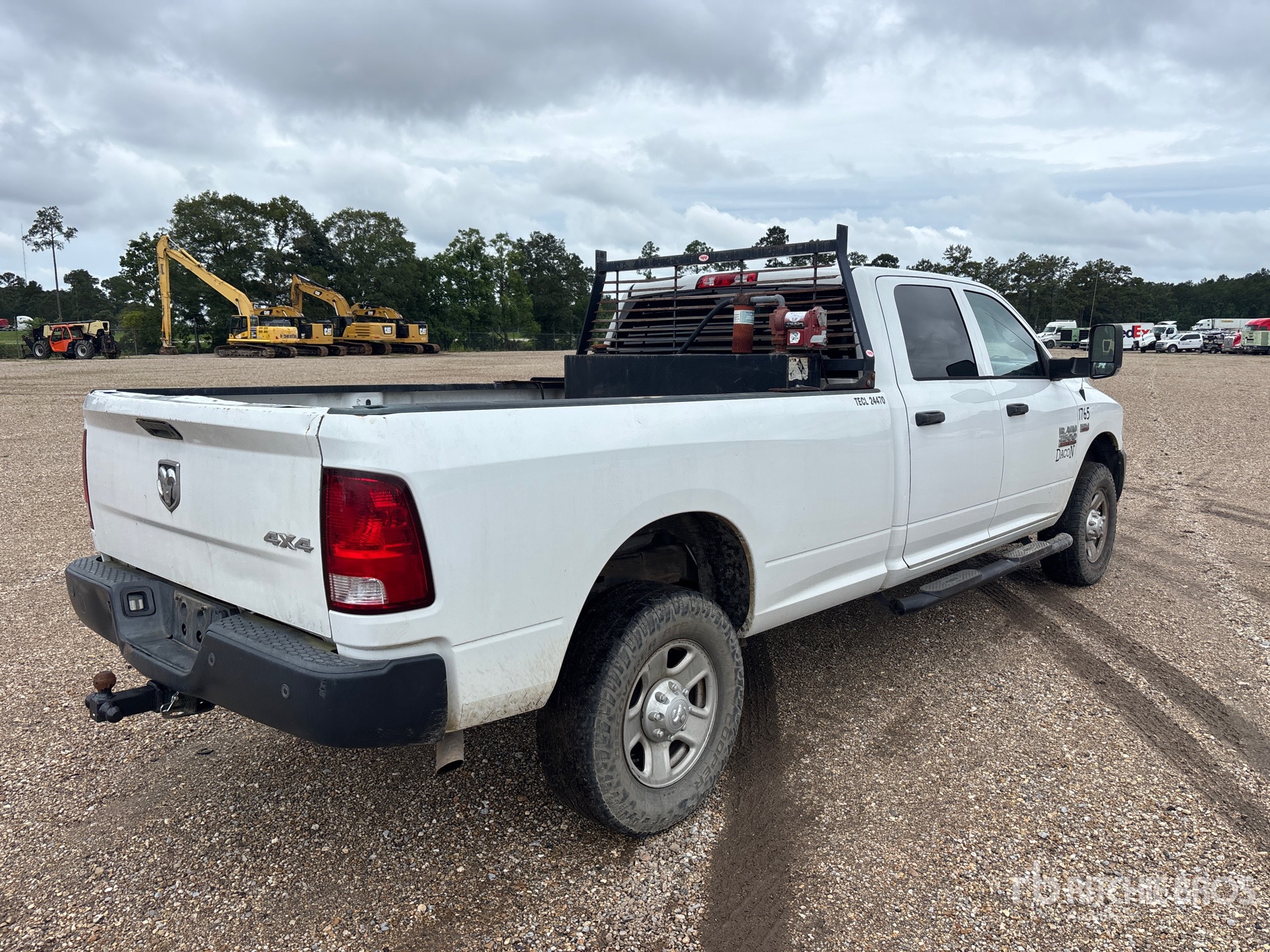General Appearance with Picture, Right Rear Corner