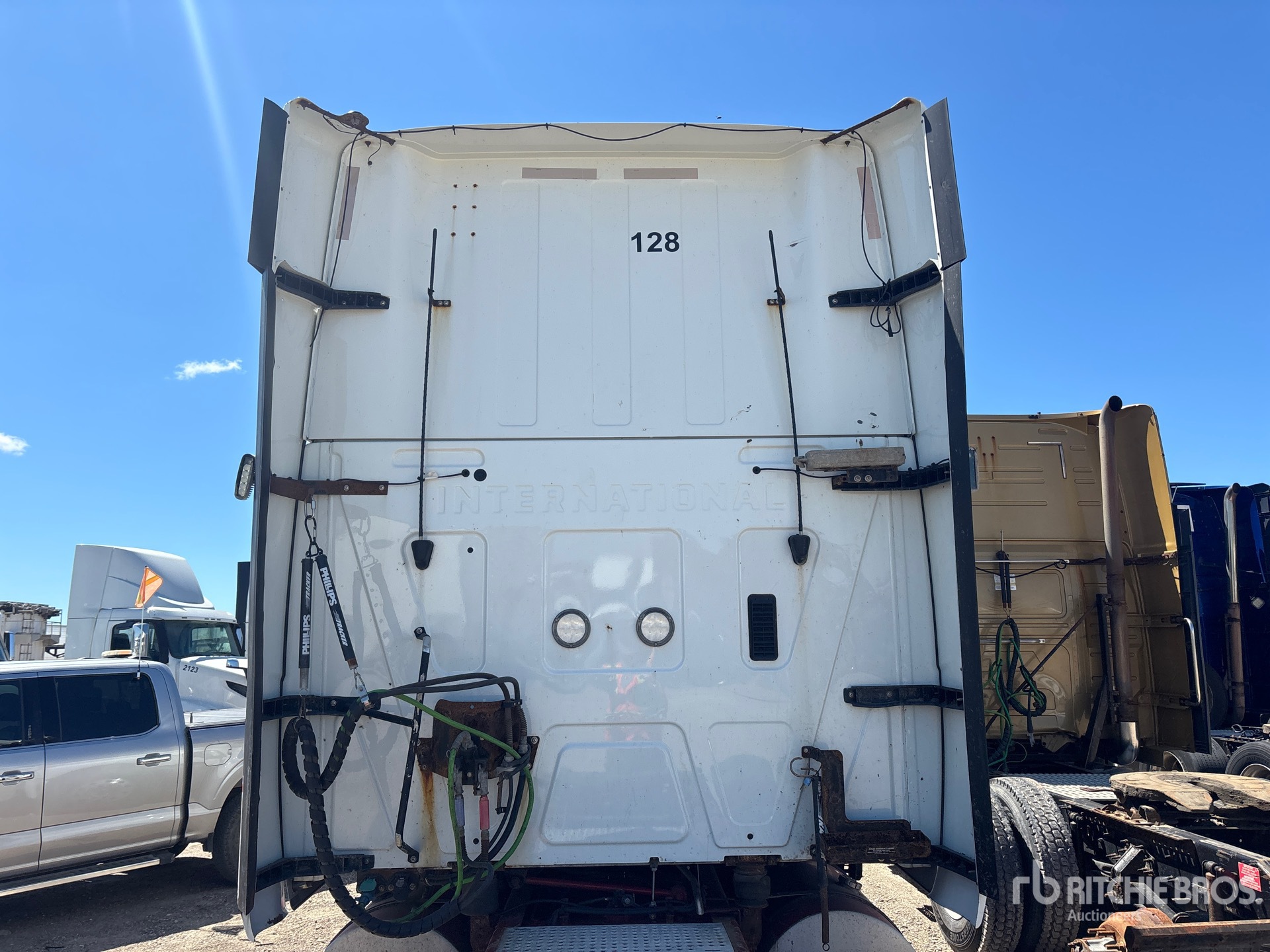 2020 International LT625