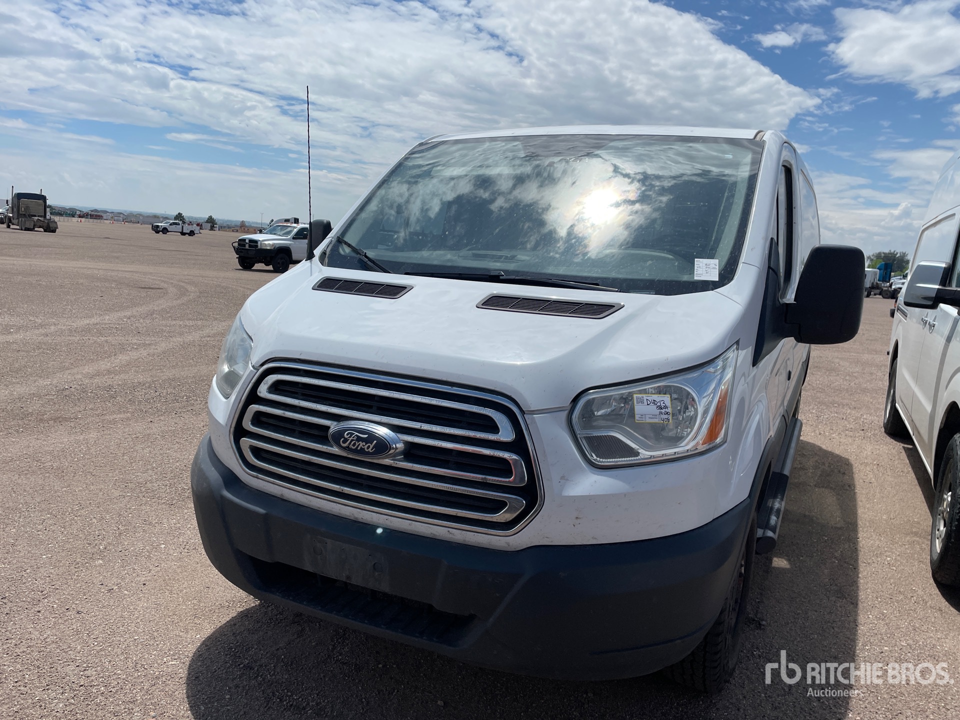 2015 Ford TRANSIT 250