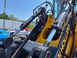 Hydraulics with Bucket Tilt Cylinders