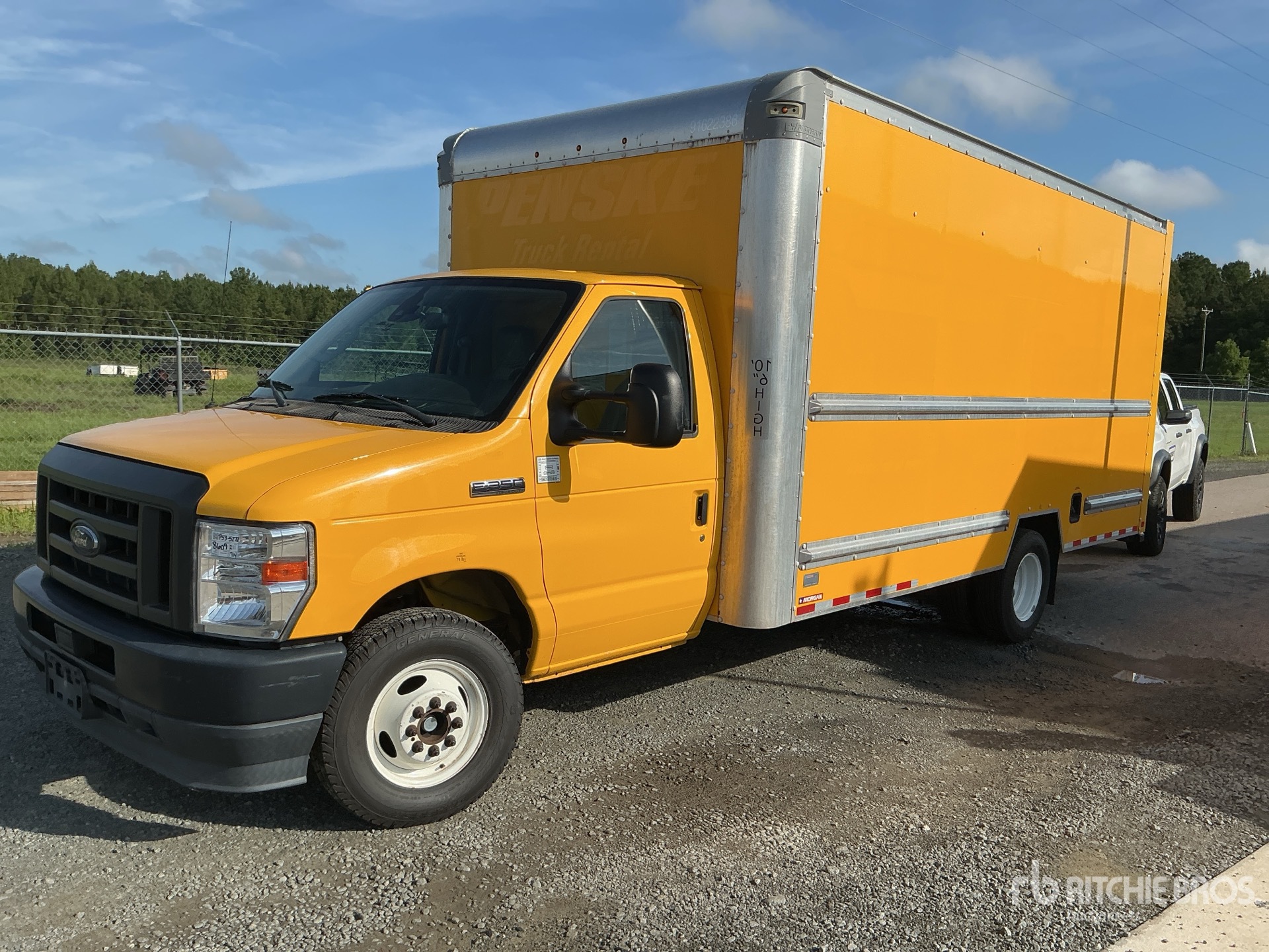 Photo of a 2022 Ford E-350