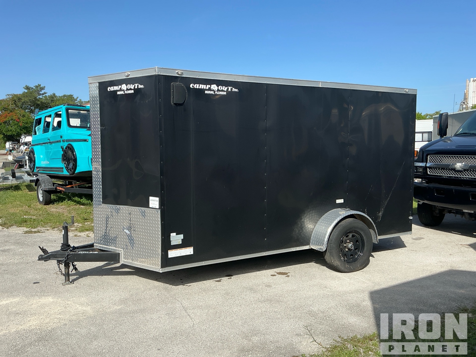 General Appearance with Picture, Left Front Corner