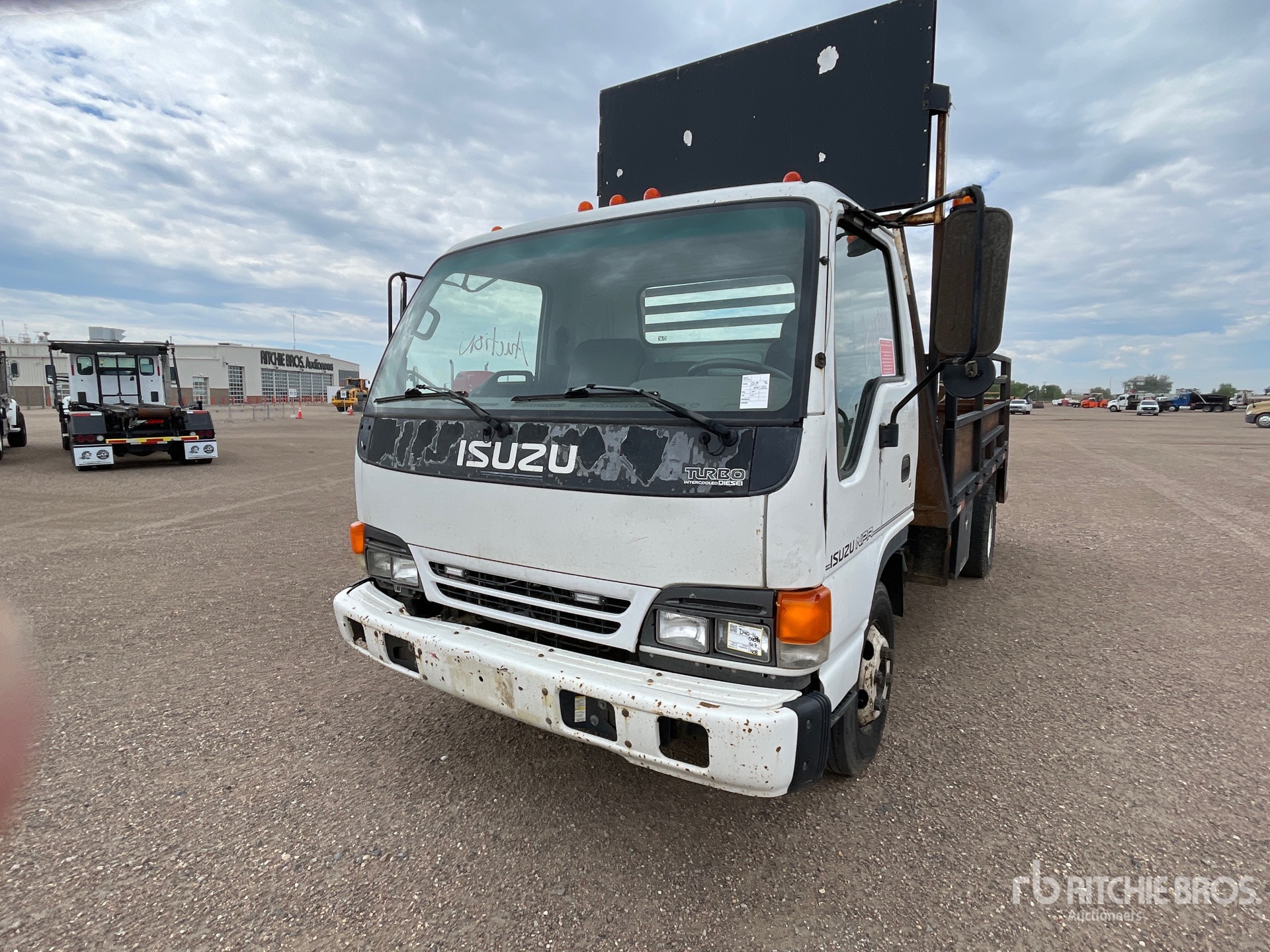 2005 Isuzu NPR