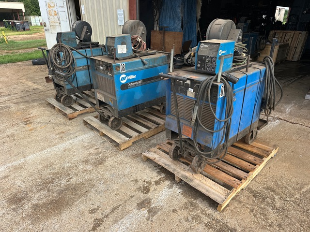 Miller Deltaweld 451 450 A MIG Multi-Operator Welder