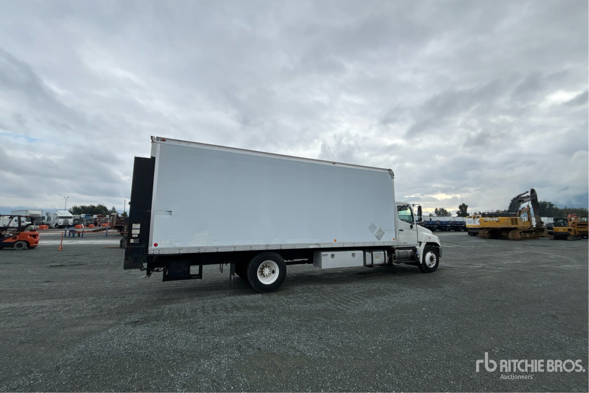 2011 Hino 308