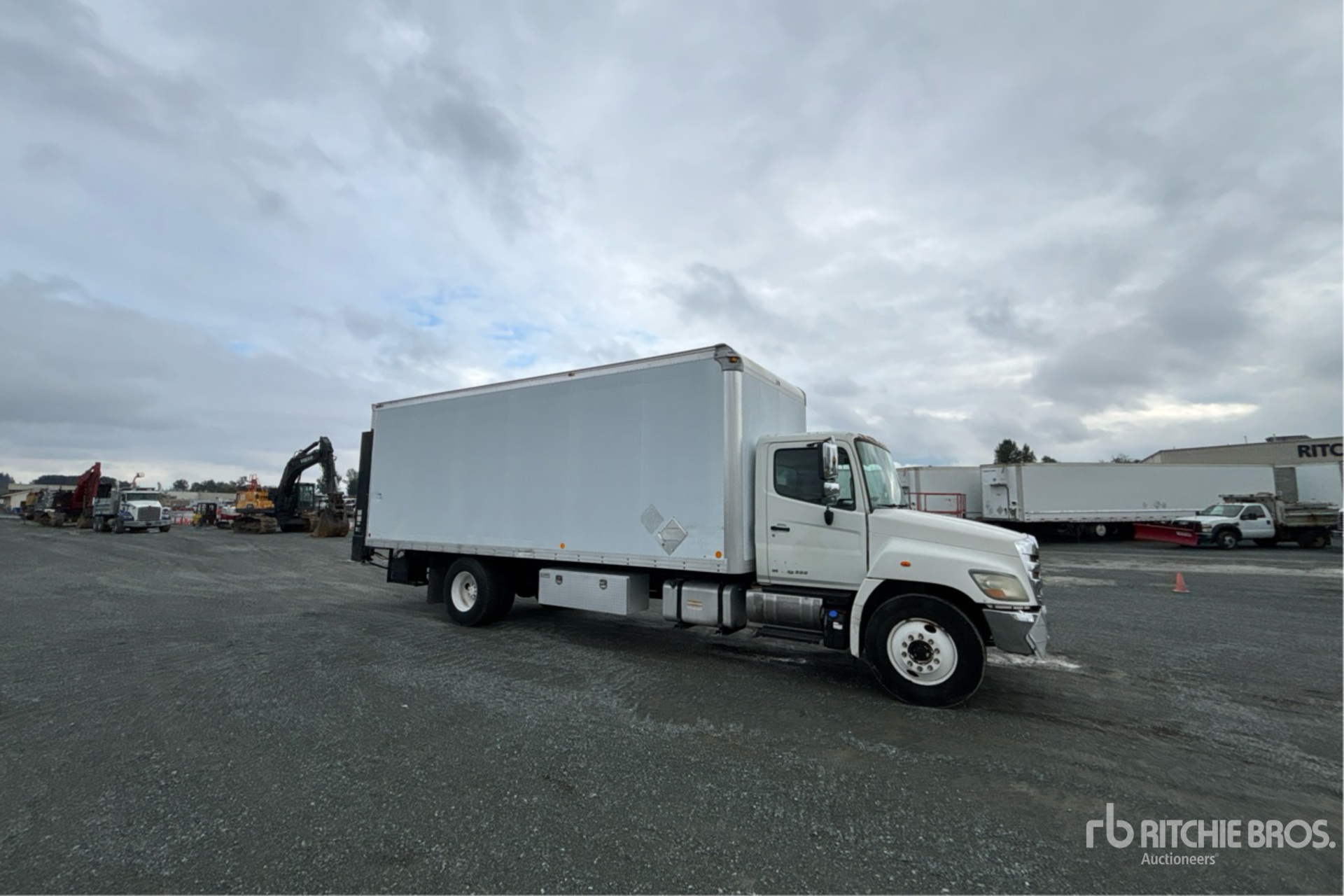2011 Hino 308