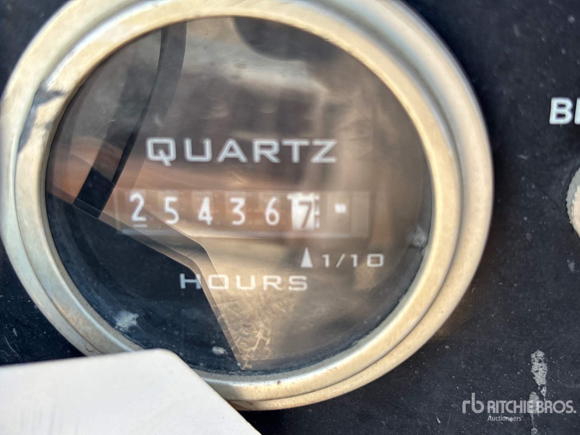 General Appearance with Hour Meter / Odometer