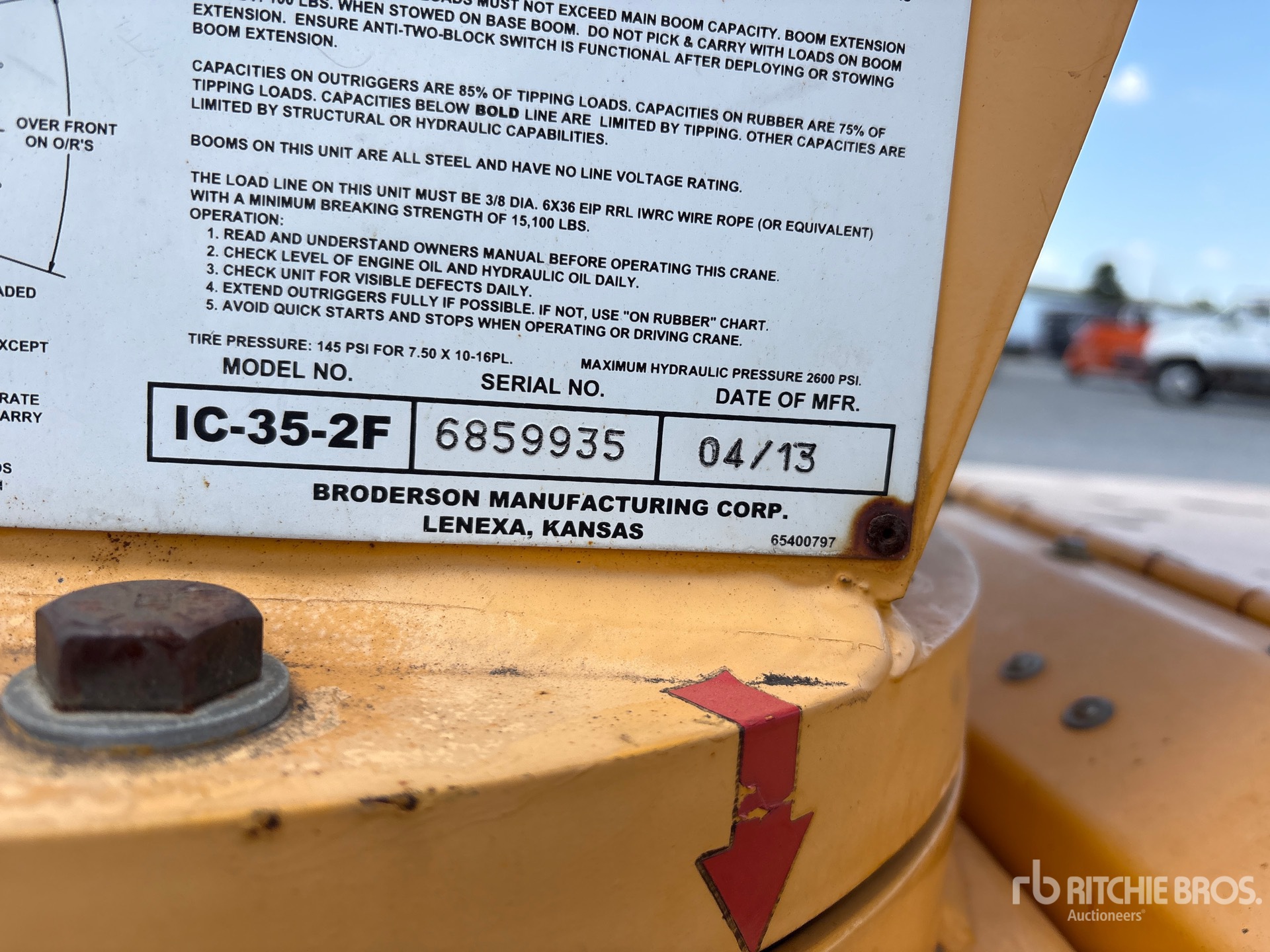 2013 Broderson IC-35-2F