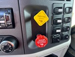 Cab with Control de Frenos