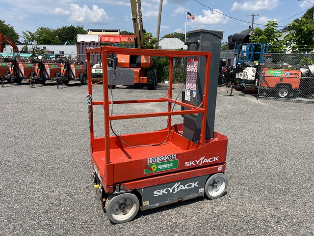 2017 Skyjack SJ12 Vertical Mast Lift