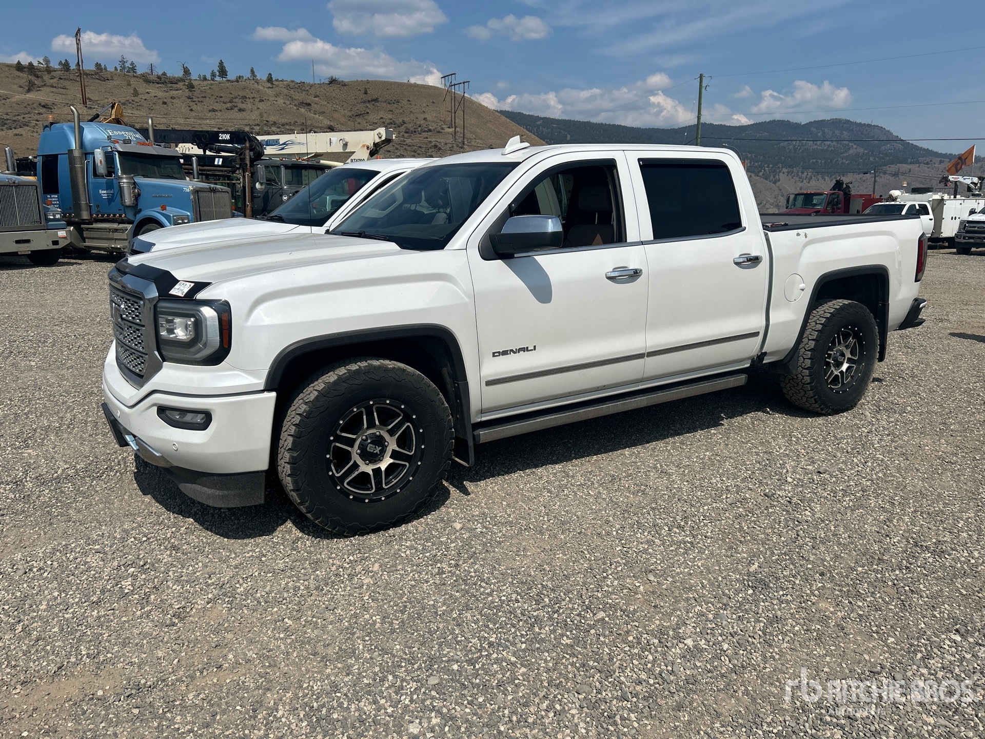 General Appearance with Featured Photo
