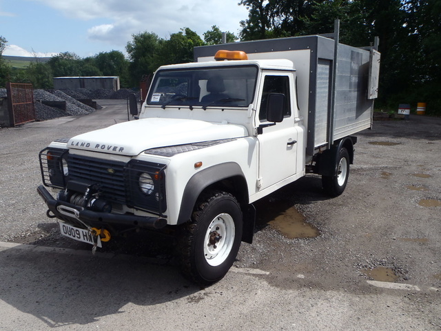 2009 LandRover Defender 130 Tipper - Arboriculture Body 2009 LandRover Defender 130 Tipper - Arboriculture Body
