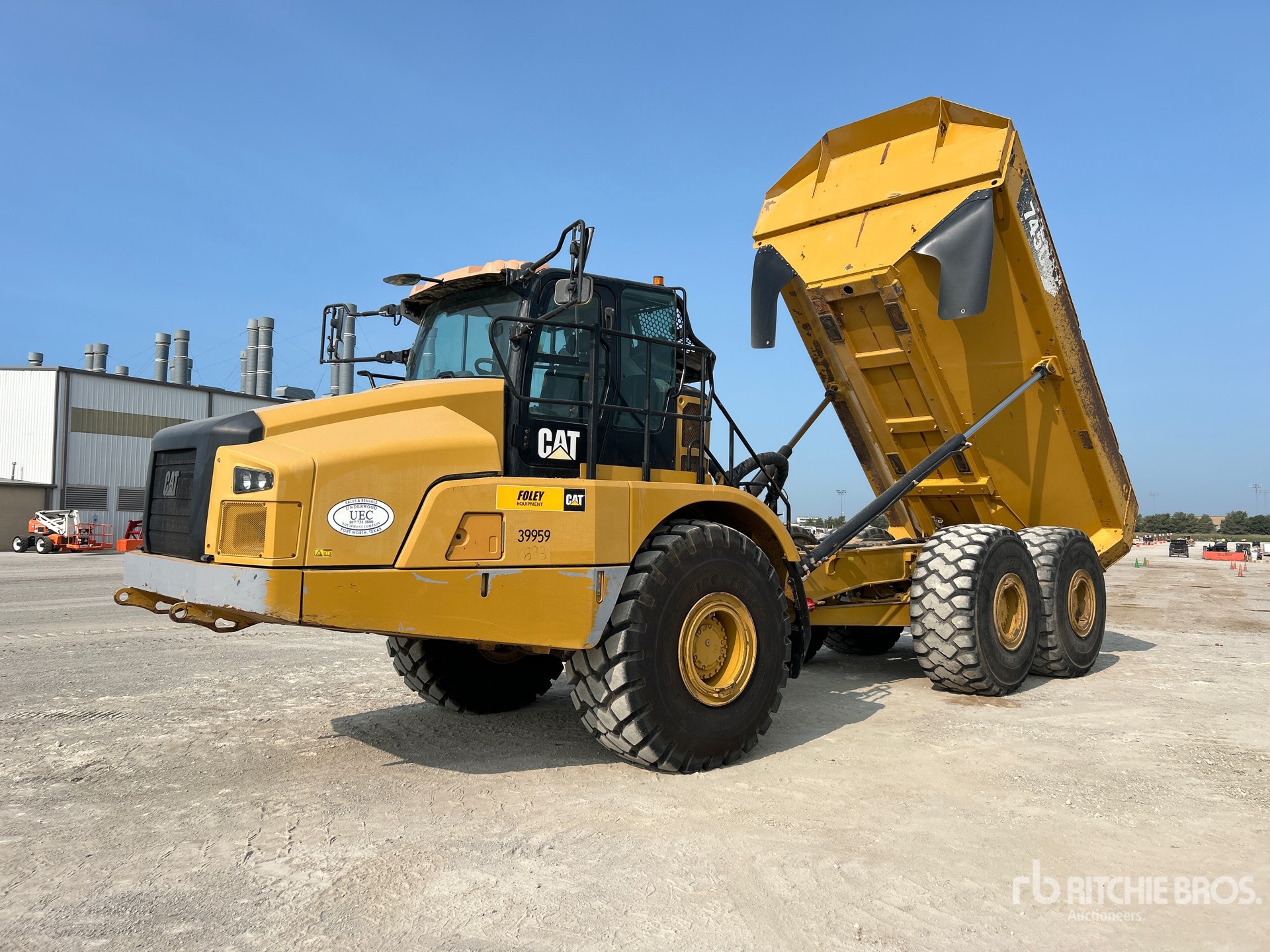 2020 Caterpillar 745