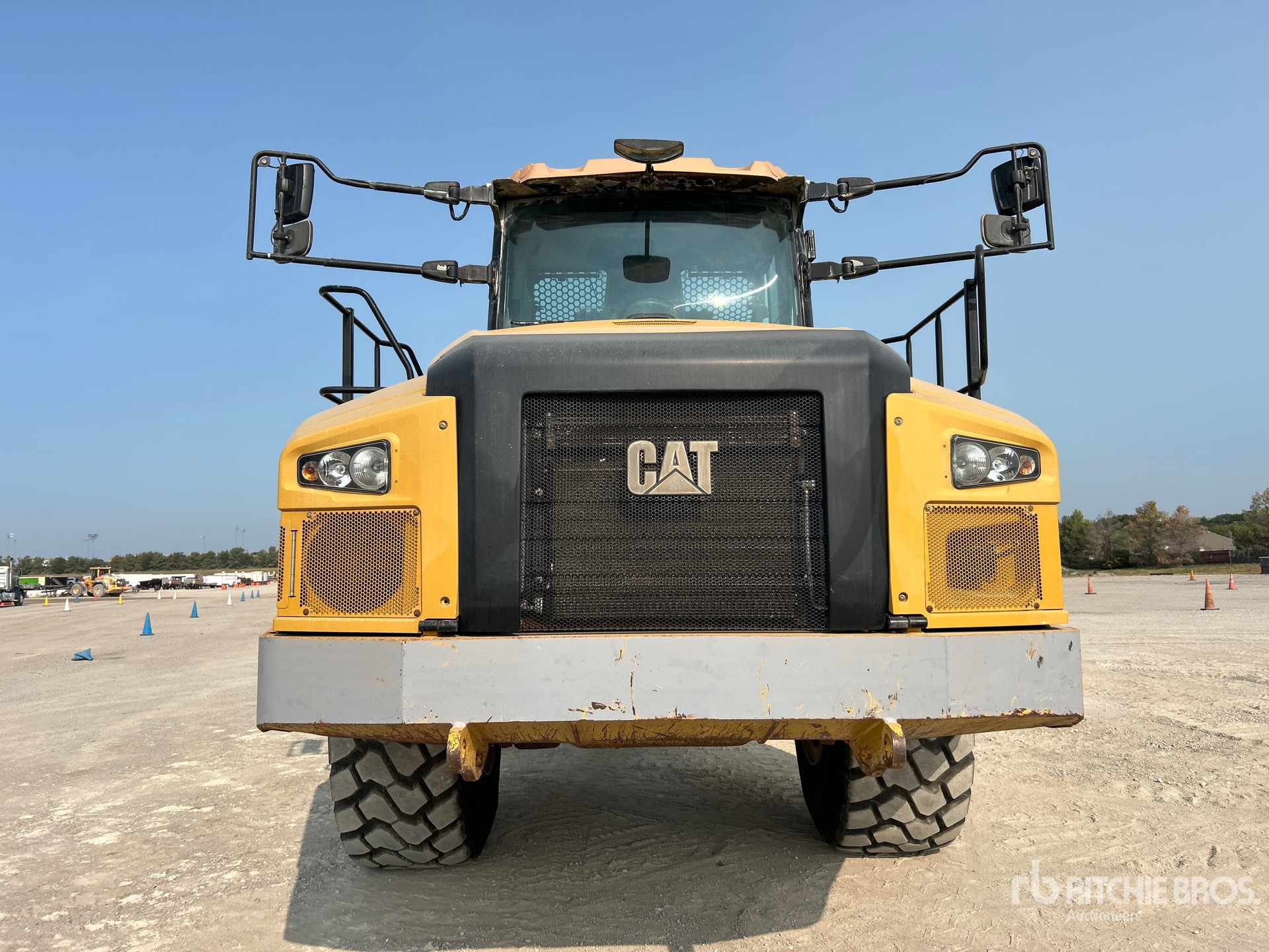2020 Caterpillar 745