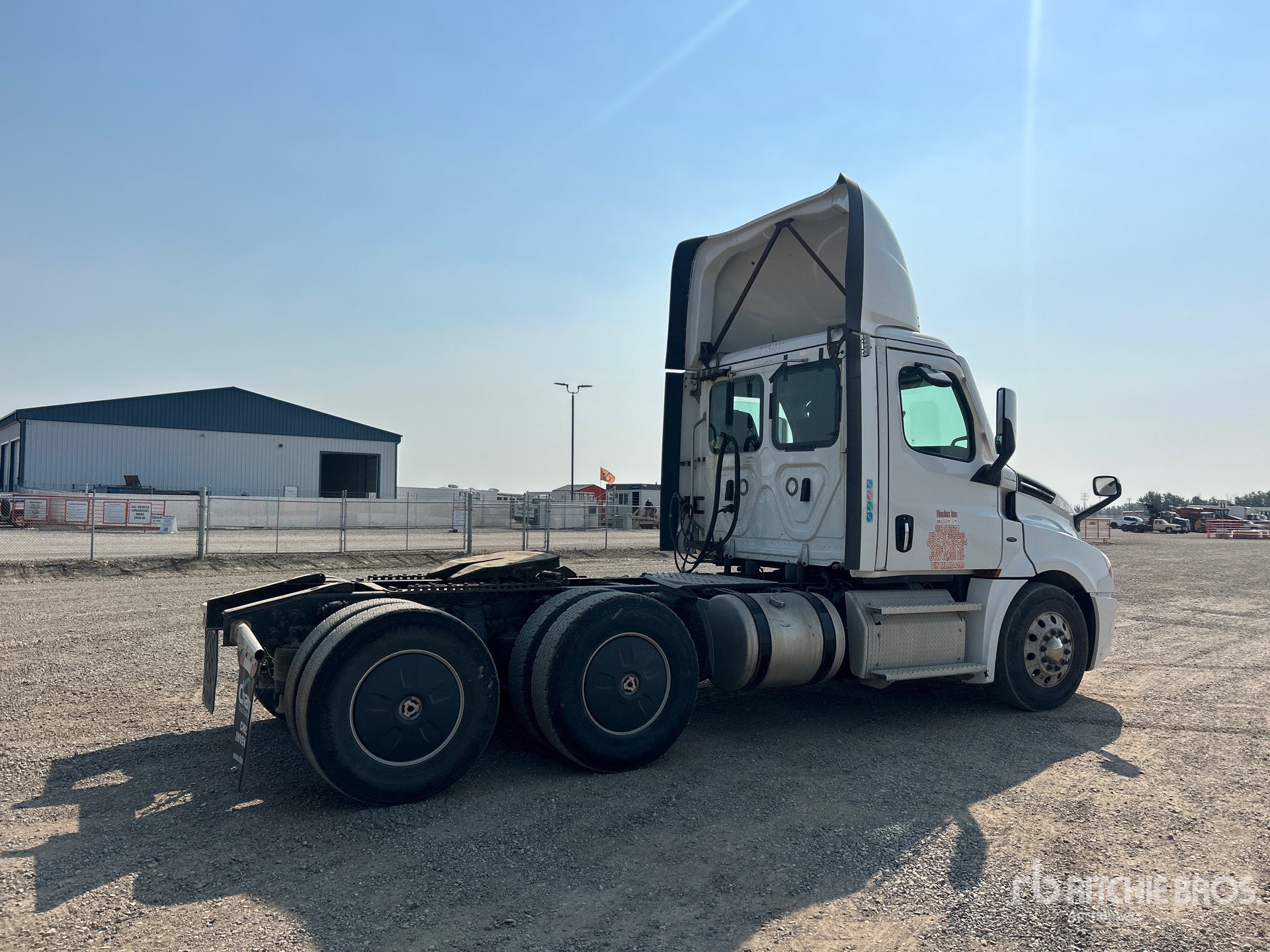 2021 Freightliner CASCADIA 126