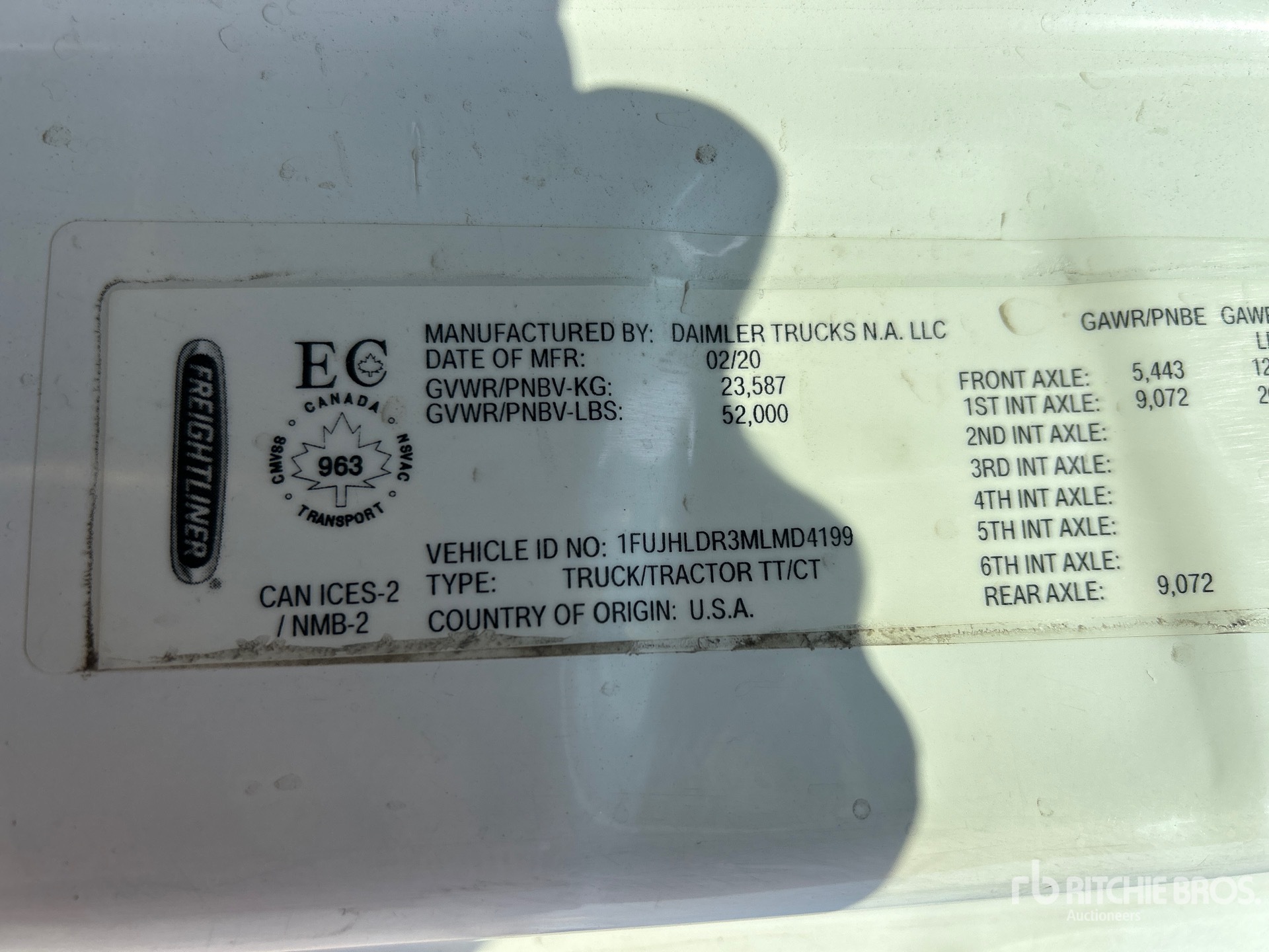 2021 Freightliner CASCADIA 126