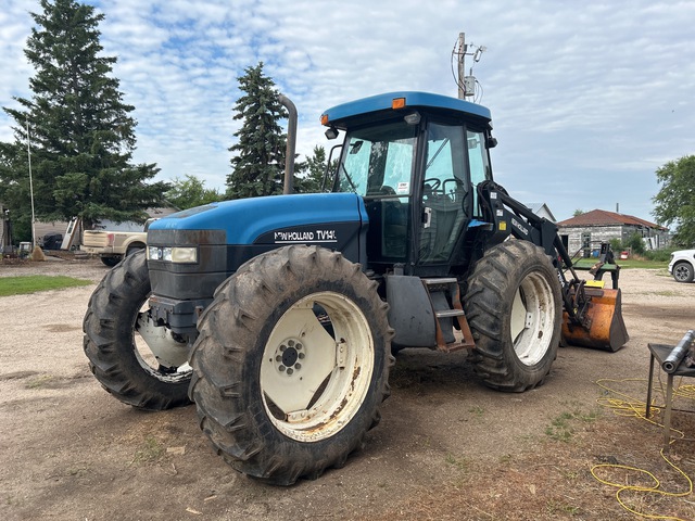 New Holland TV140 Bi-Directional Tractor