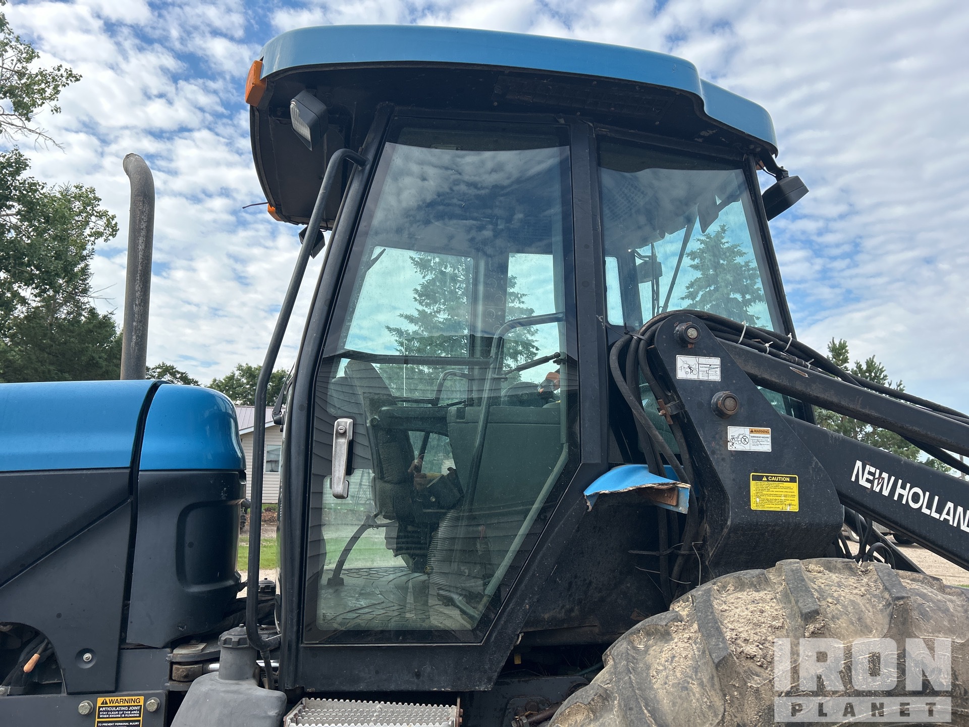 1999 New Holland TV140
