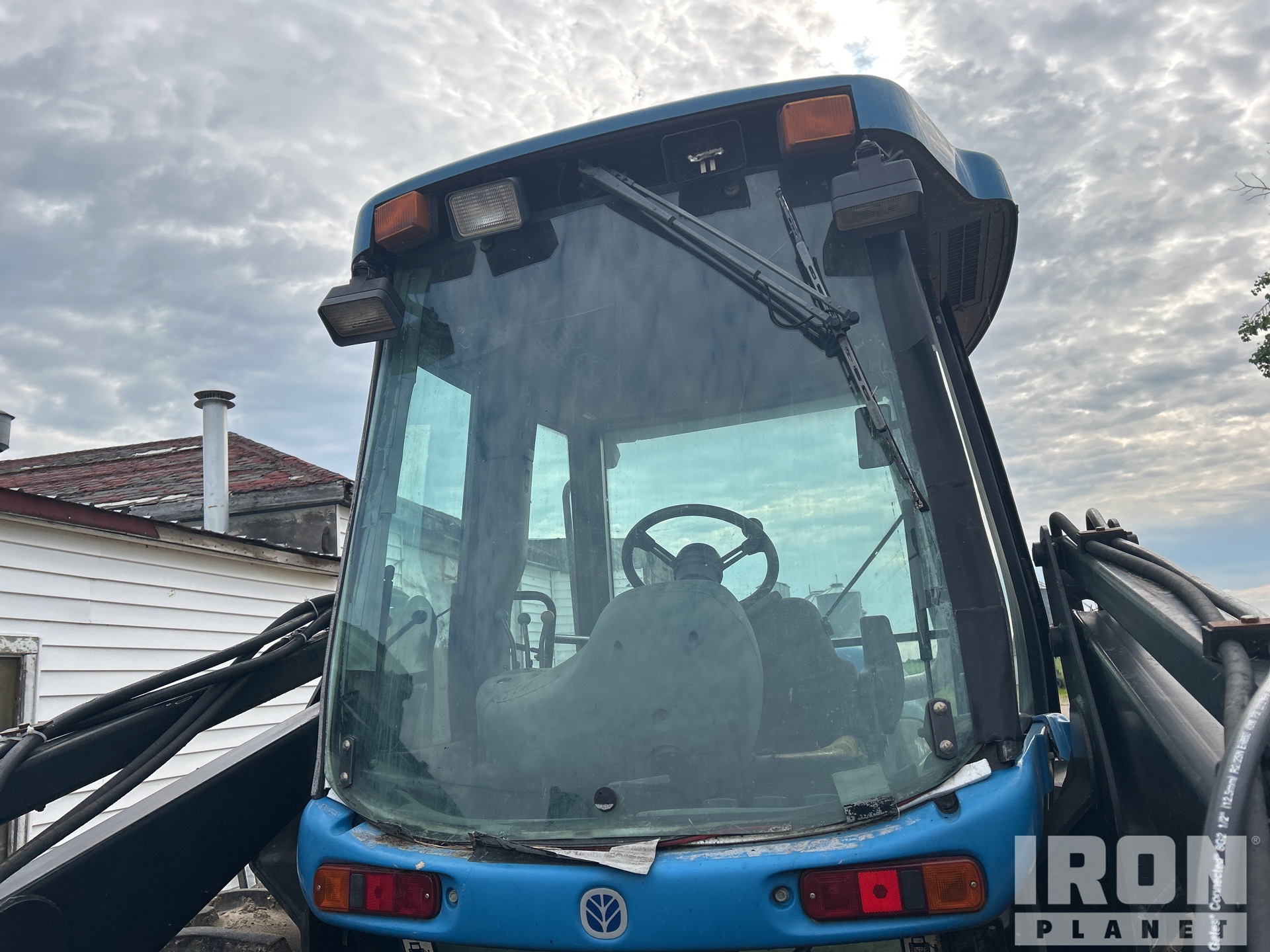 1999 New Holland TV140