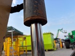 Hydraulics with Thumb Cylinder