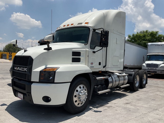 2025 Mack Anthem 6x4 T/A Sleeper Truck Tractor