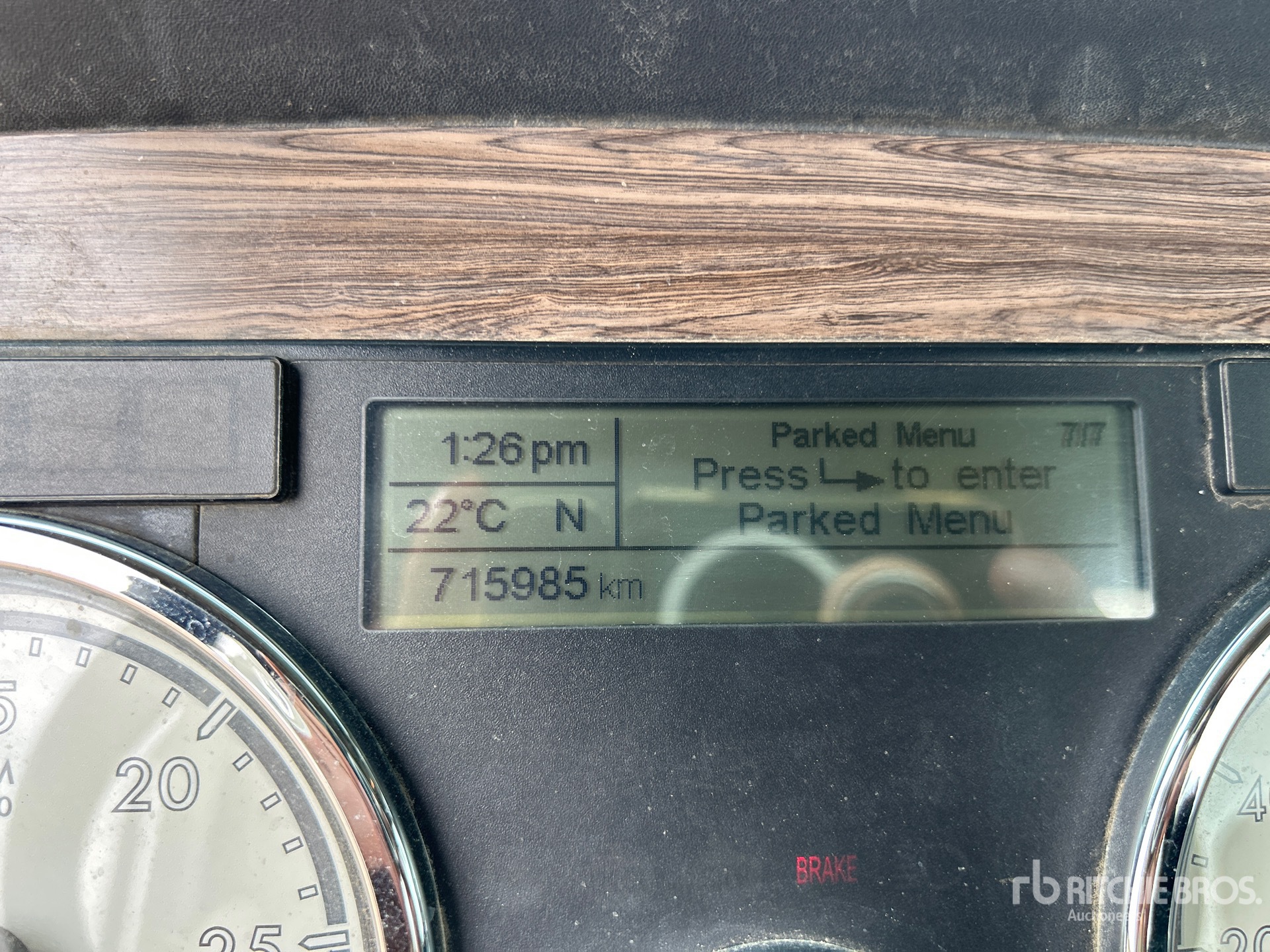 2016 Freightliner CORONADO 122SD