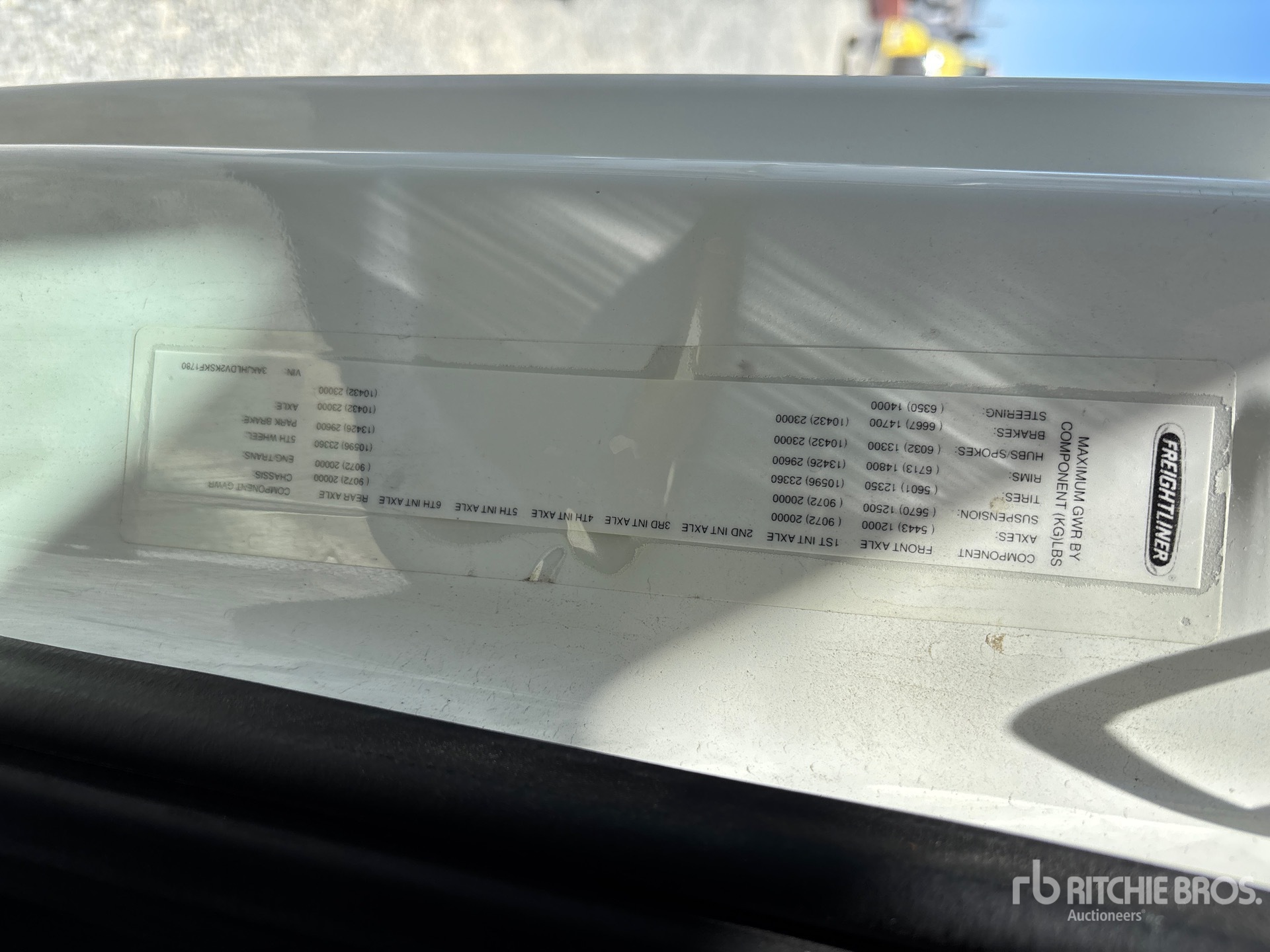 2019 Freightliner CASCADIA 126