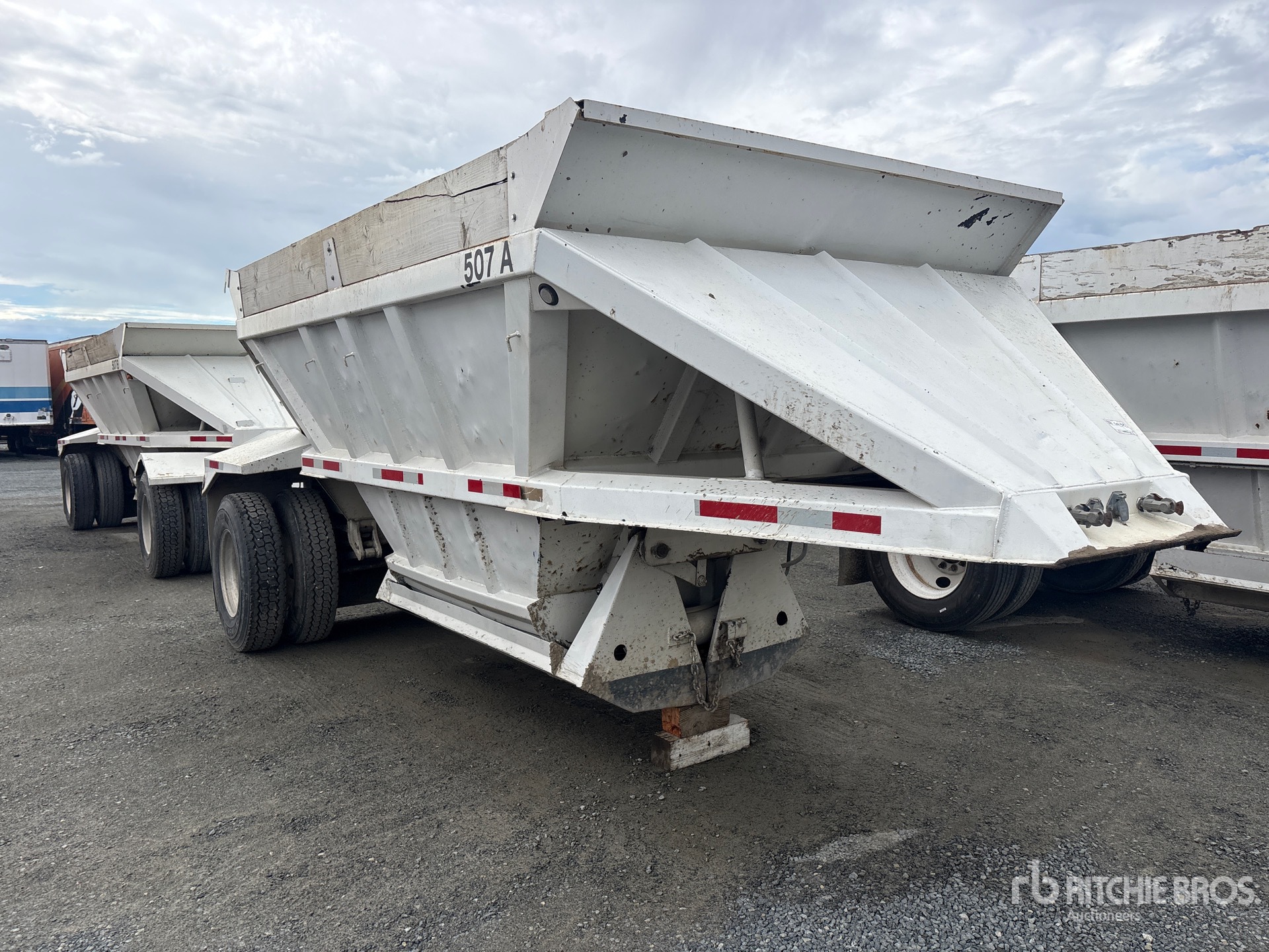 2007 Dragon 20 ft S/A Lead
