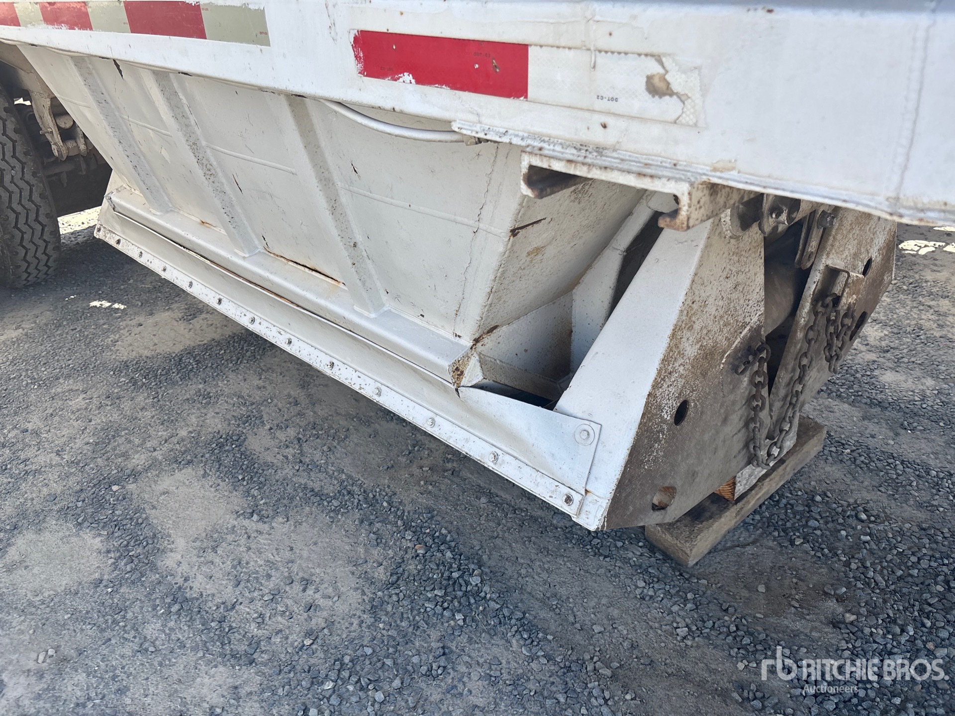 1989 Fruehauf 20 ft S/A Lead