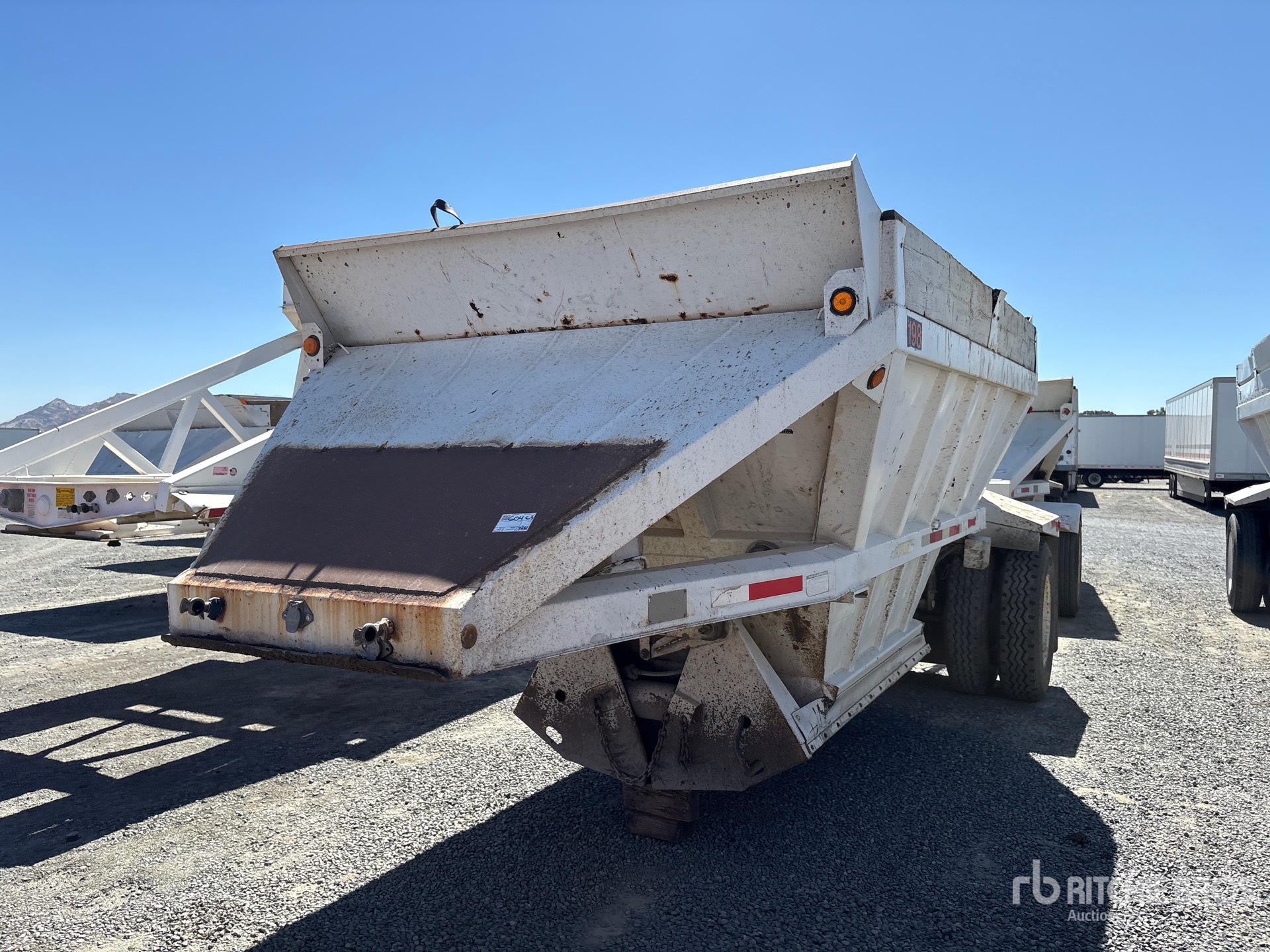 Photo of 1989 Fruehauf 20 ft S/A Lead
