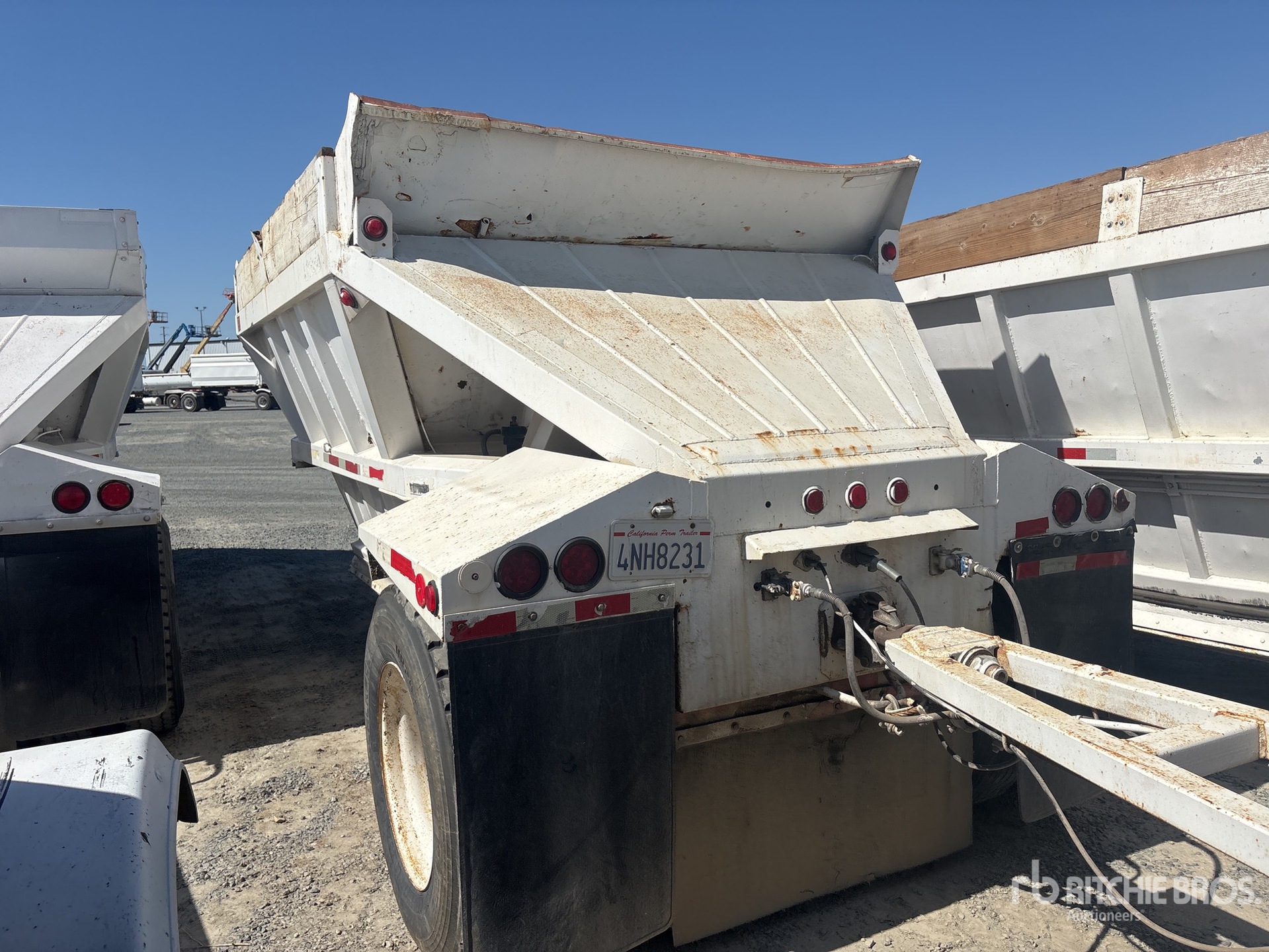 1989 Fruehauf 20 ft S/A Lead