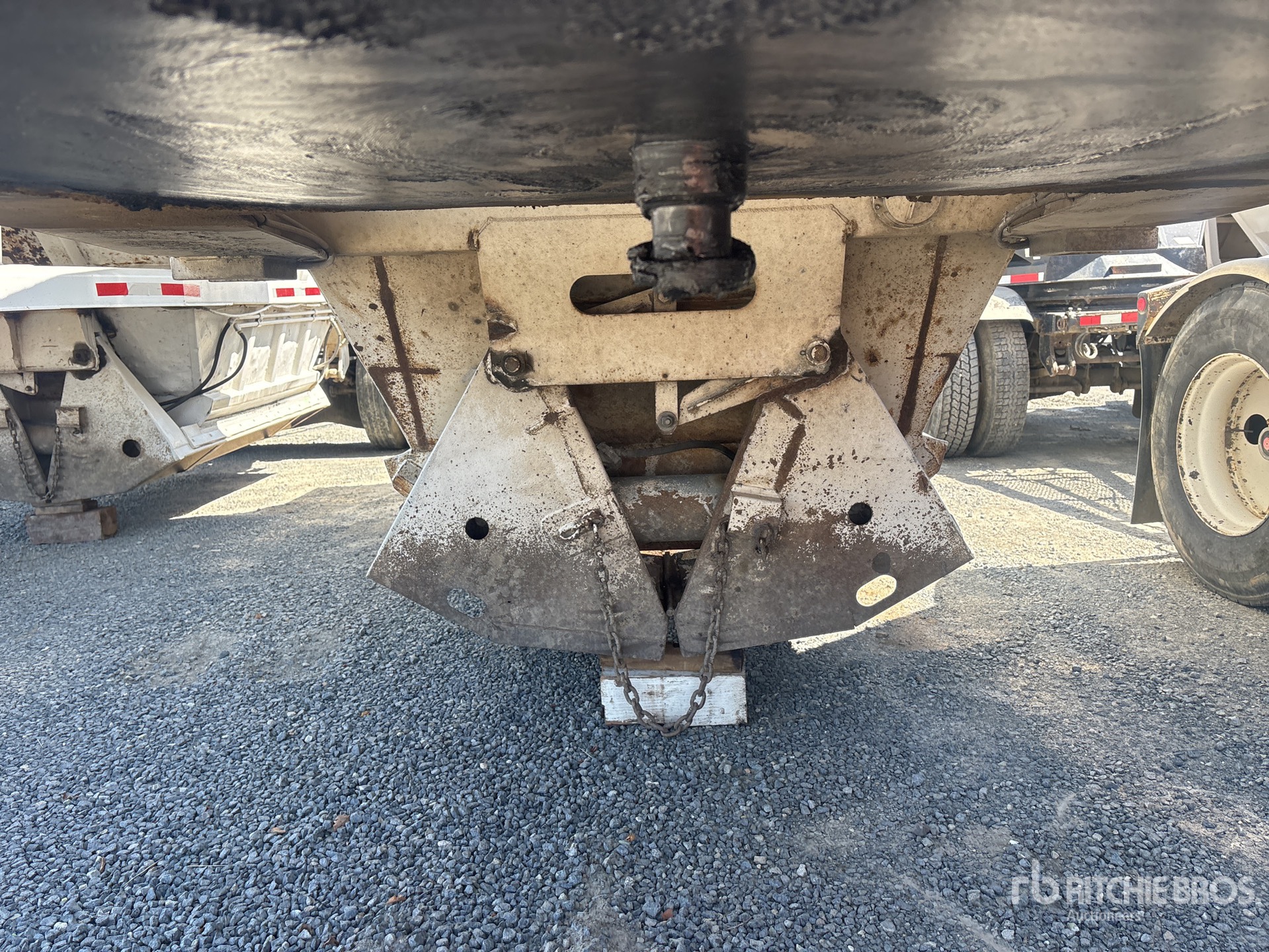 1987 Fruehauf 20 ft S/A Lead