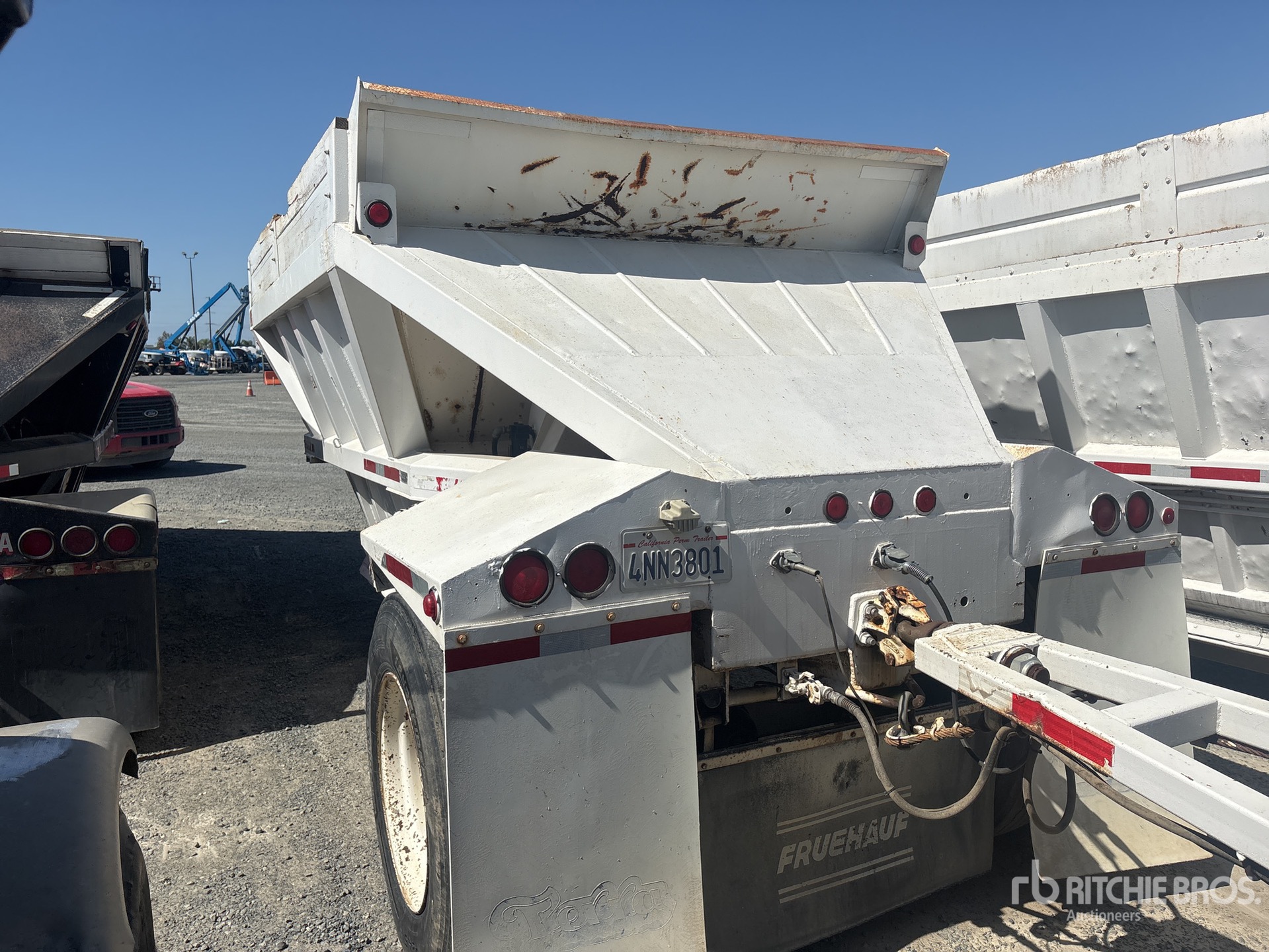 1987 Fruehauf 20 ft S/A Lead