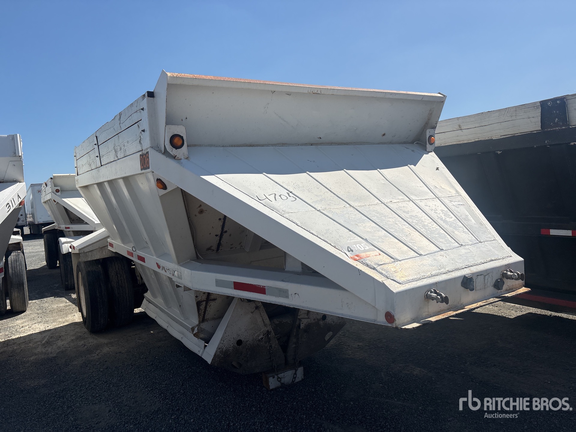 1987 Fruehauf 20 ft S/A Lead