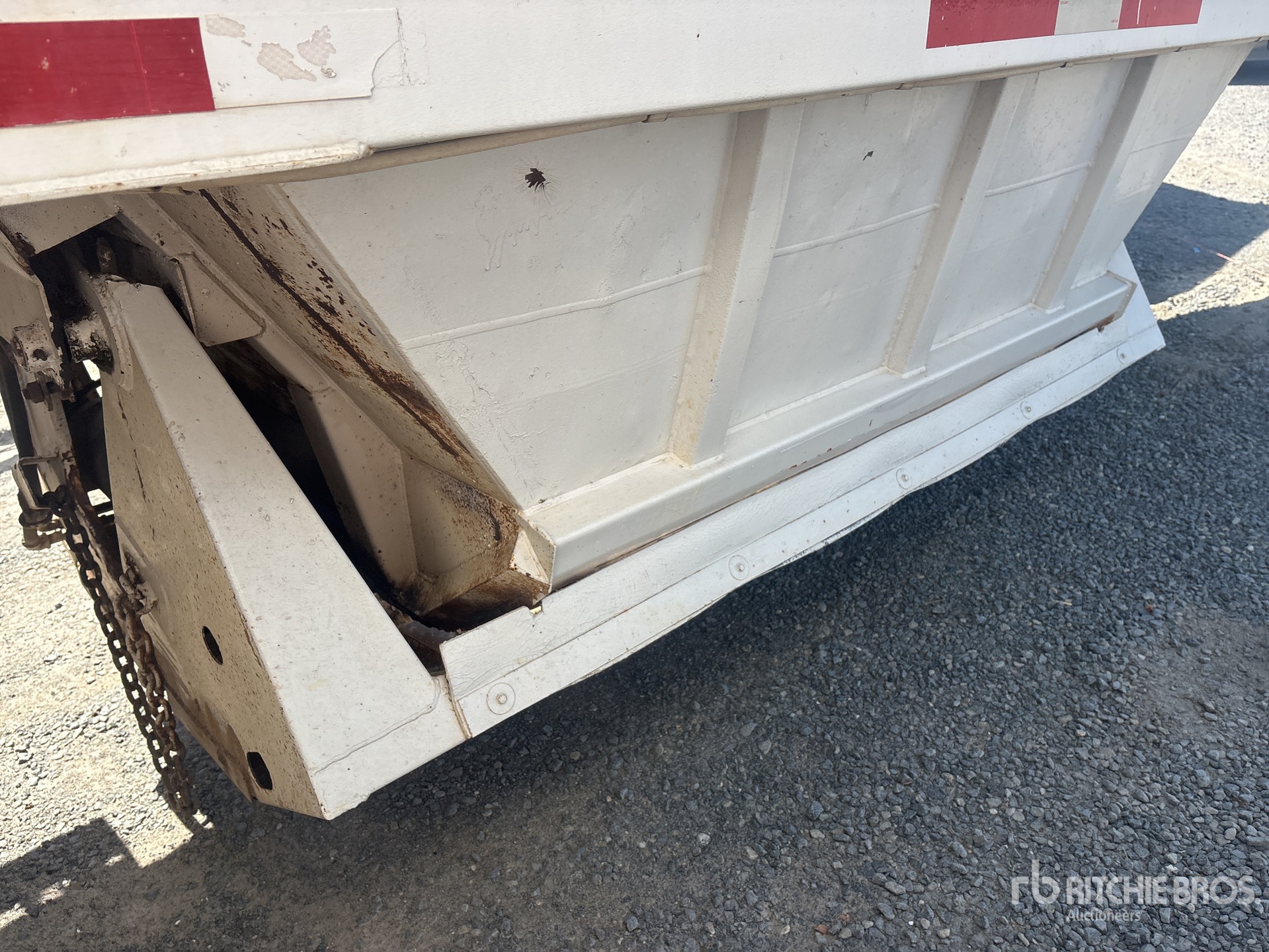 1987 Fruehauf 20 ft S/A Lead