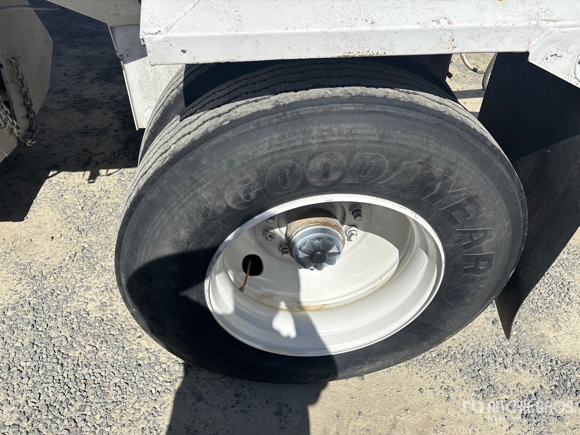 1984 Fruehauf 20 ft S/A Lead