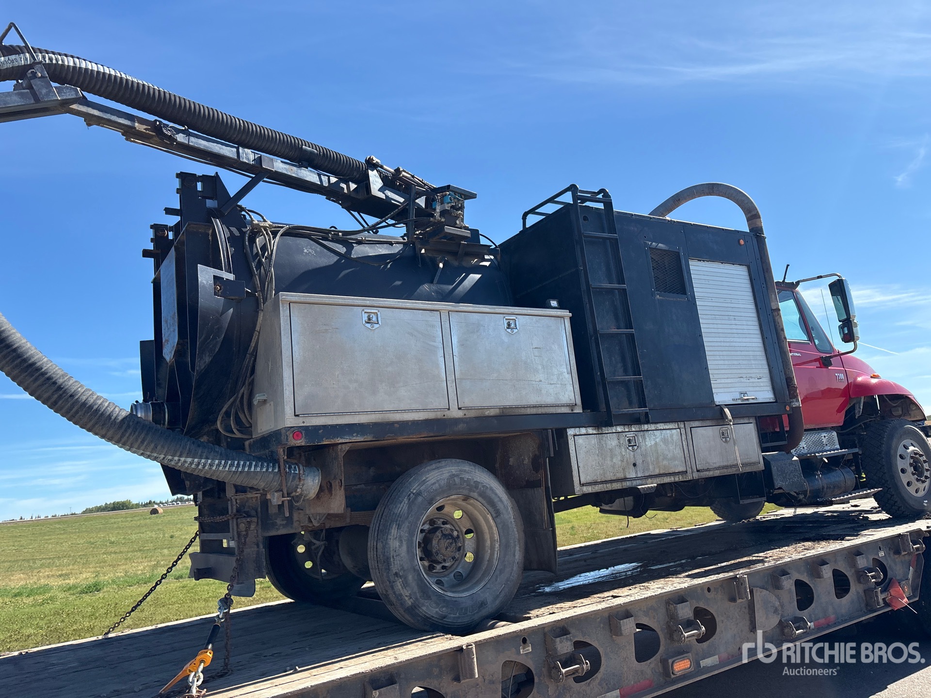 2004 International 7300