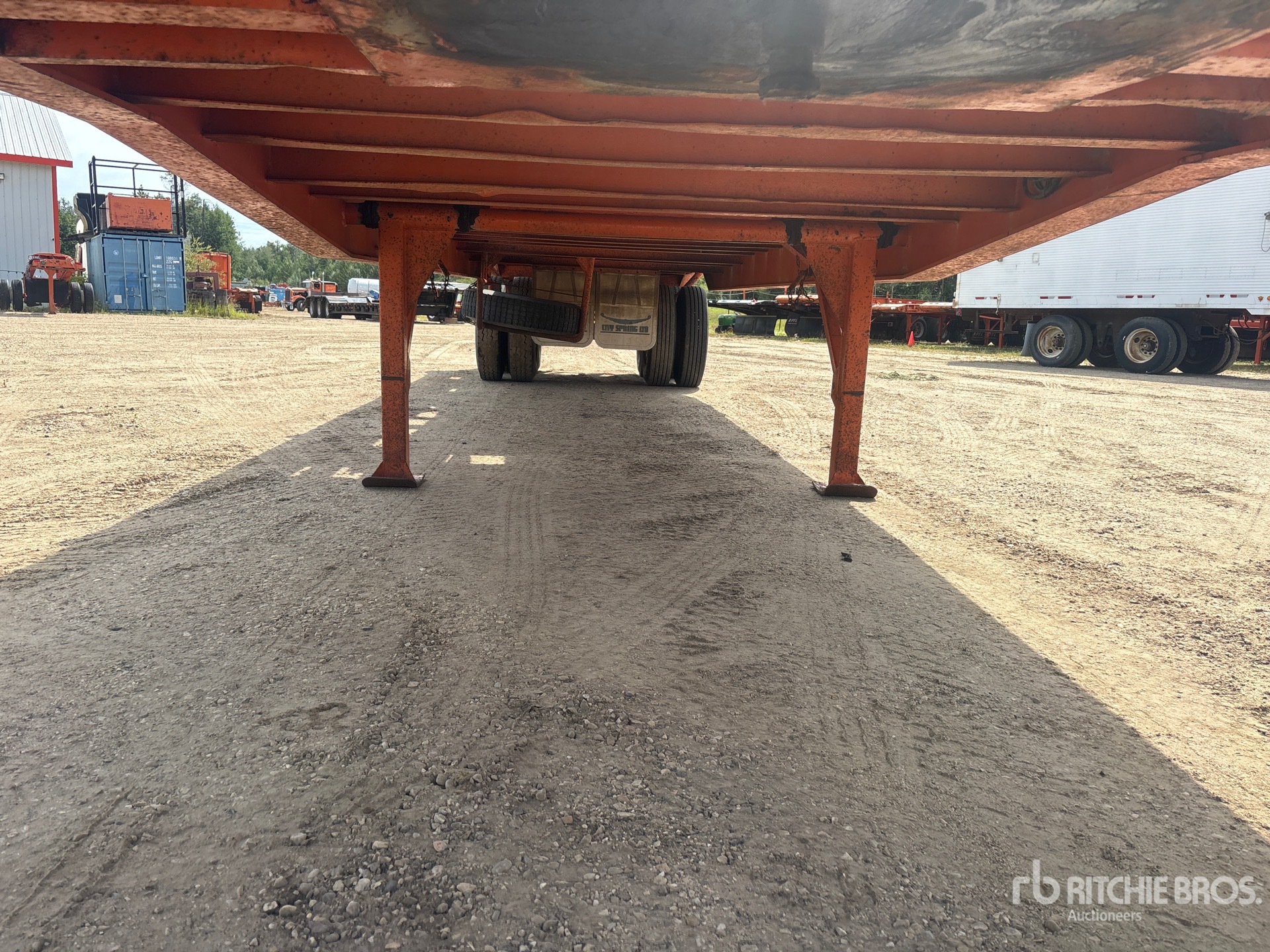1981 Nortrail 40 ft T/A Flatbed