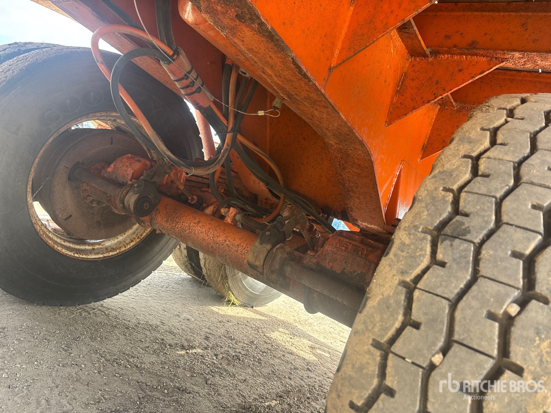 1980 Knight 40 ft T/A Flatbed
