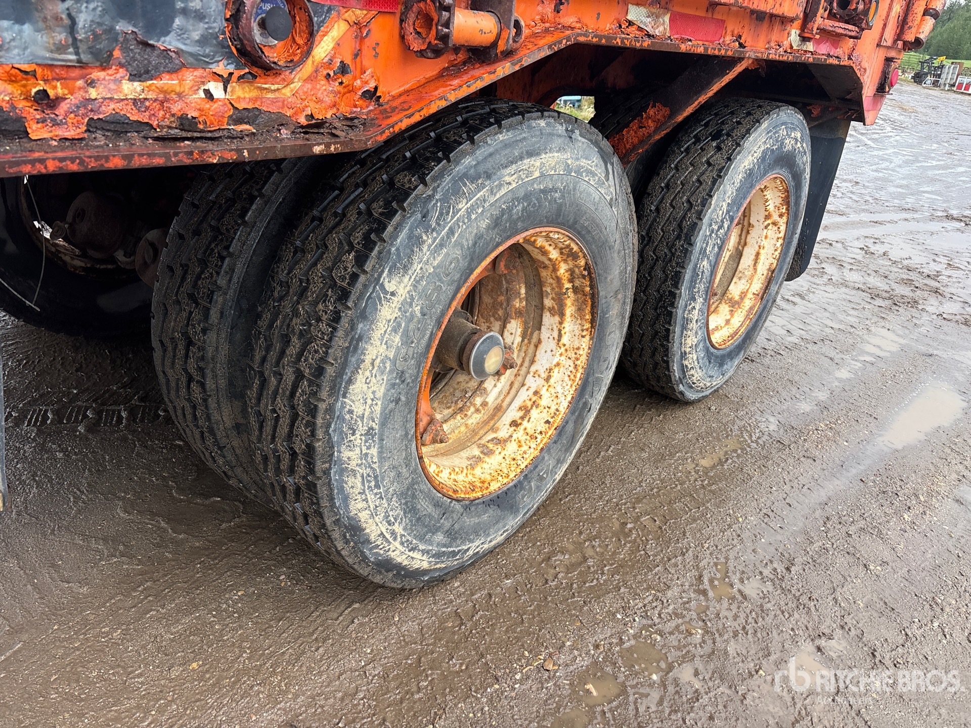 1980 Scona 40 FT T/A FLATBED