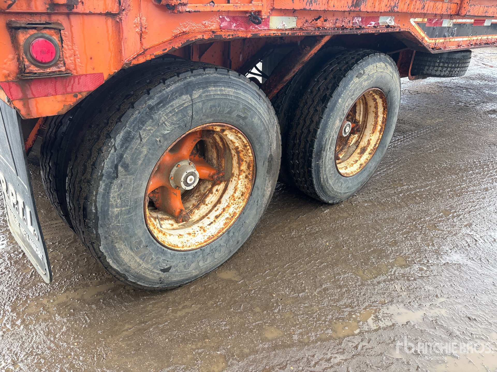 1980 Scona 40 FT T/A FLATBED