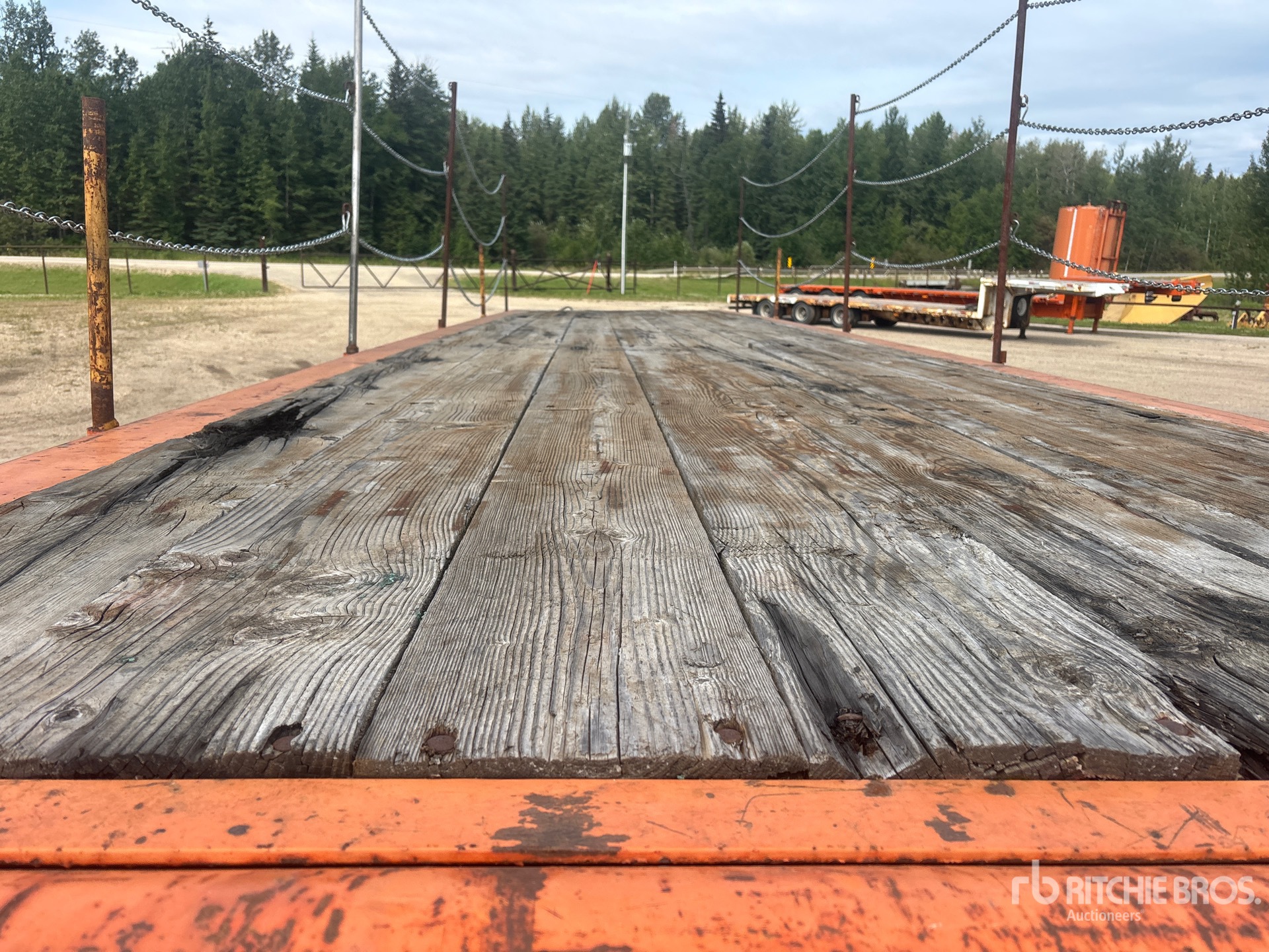 1977 Neils 40 ft T/A Flatbed