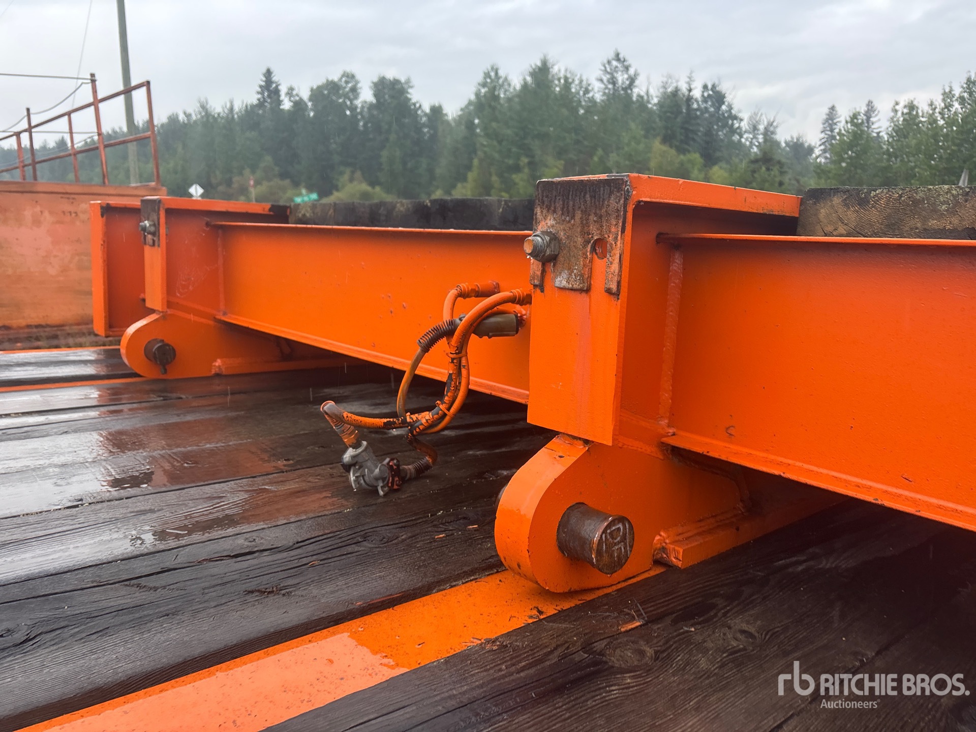 1987 Columbia 16-WHEEL REMOVABLE GOOSENECK