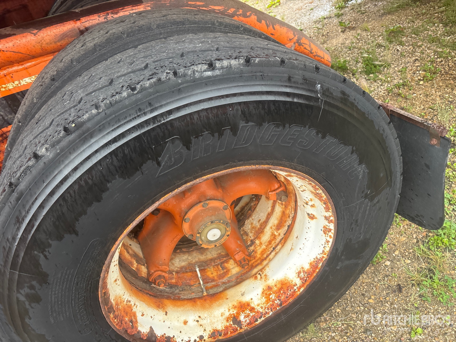 1987 Columbia 16-WHEEL REMOVABLE GOOSENECK