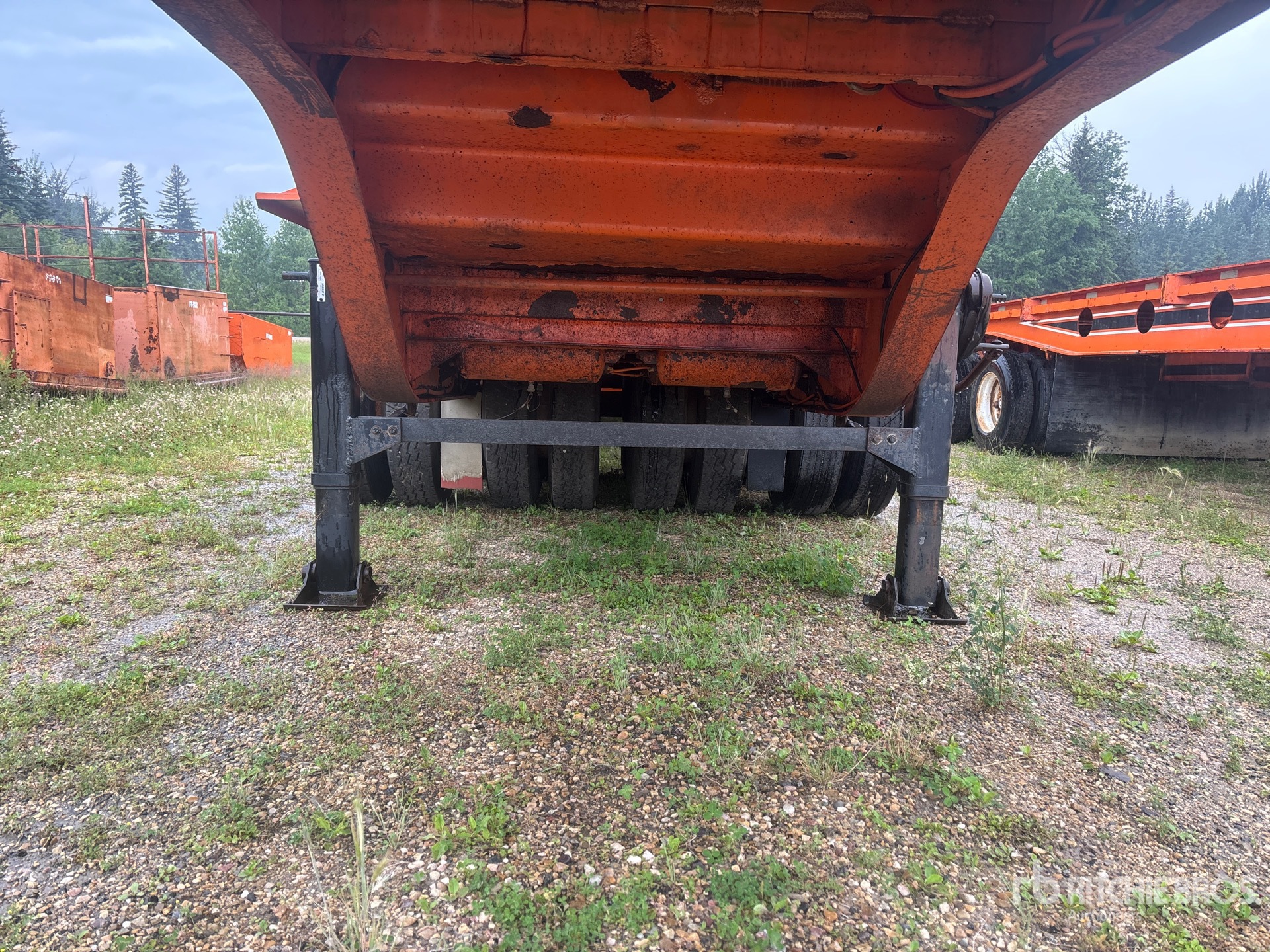 1987 Columbia 16-WHEEL REMOVABLE GOOSENECK