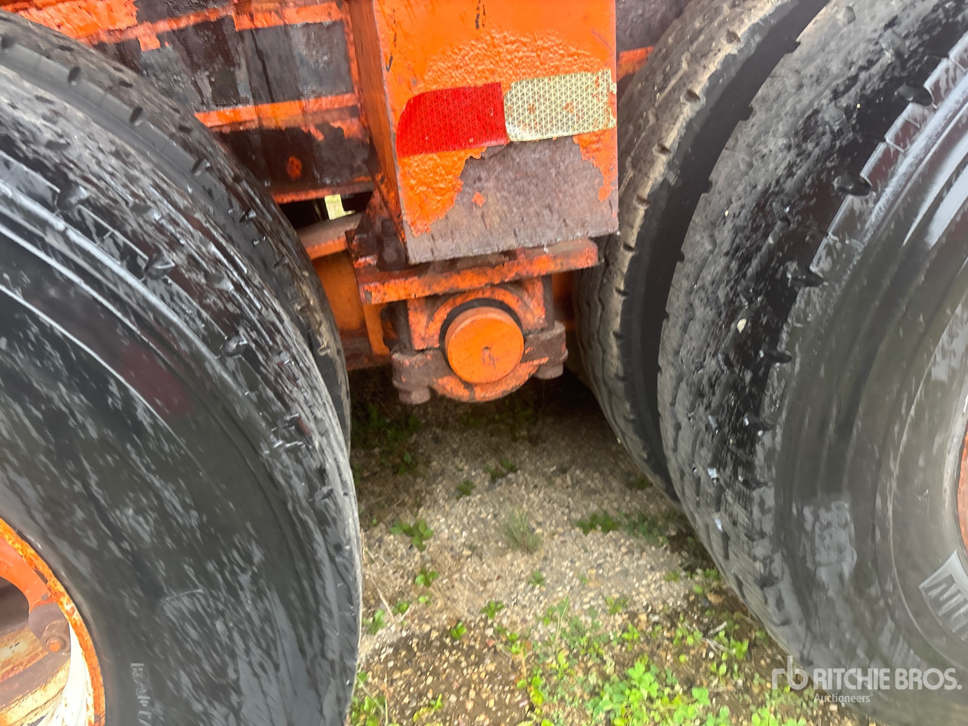 1987 Columbia 16-WHEEL REMOVABLE GOOSENECK