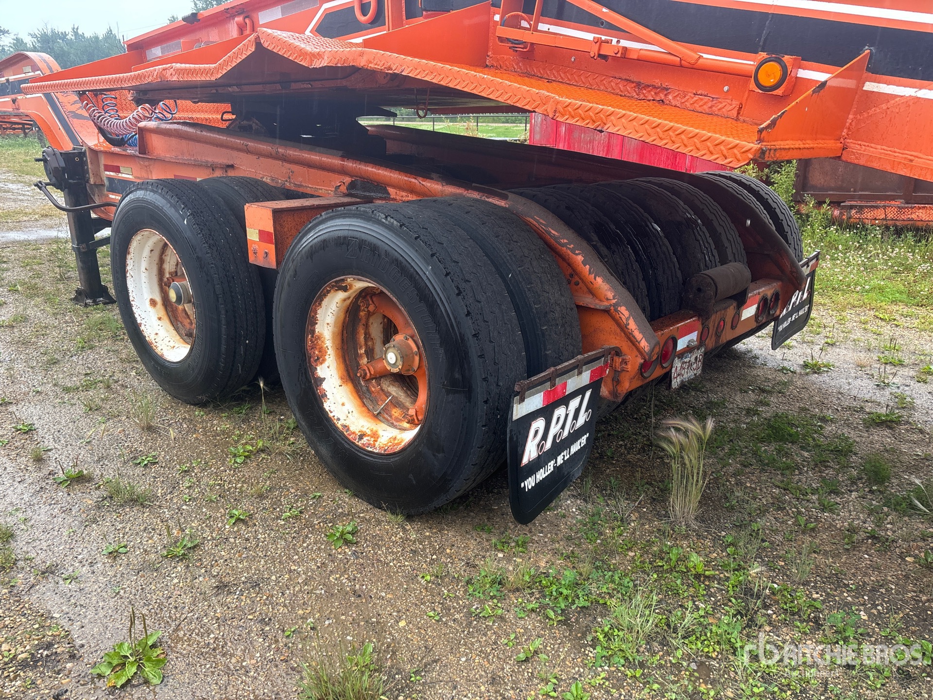 1987 Columbia 16-WHEEL REMOVABLE GOOSENECK