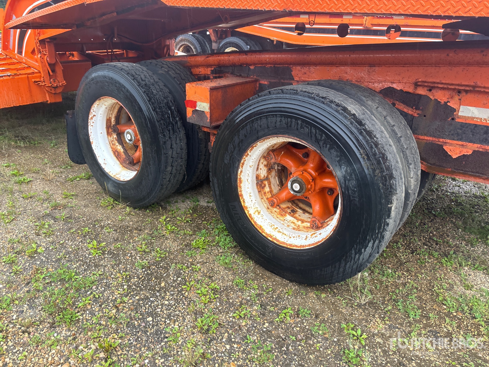 1987 Columbia 16-WHEEL REMOVABLE GOOSENECK