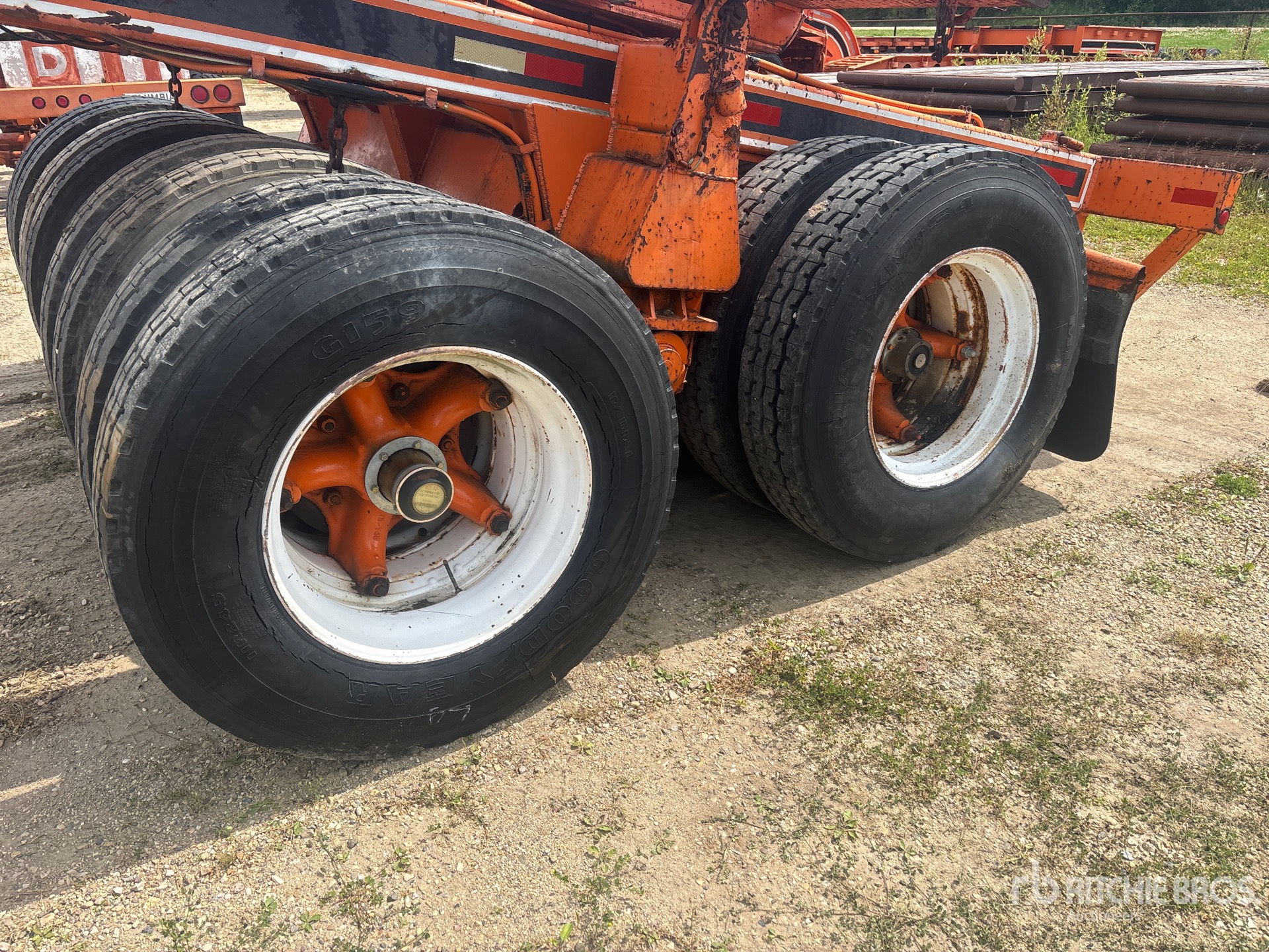 1995 Peerless 16-Wheel Derrick